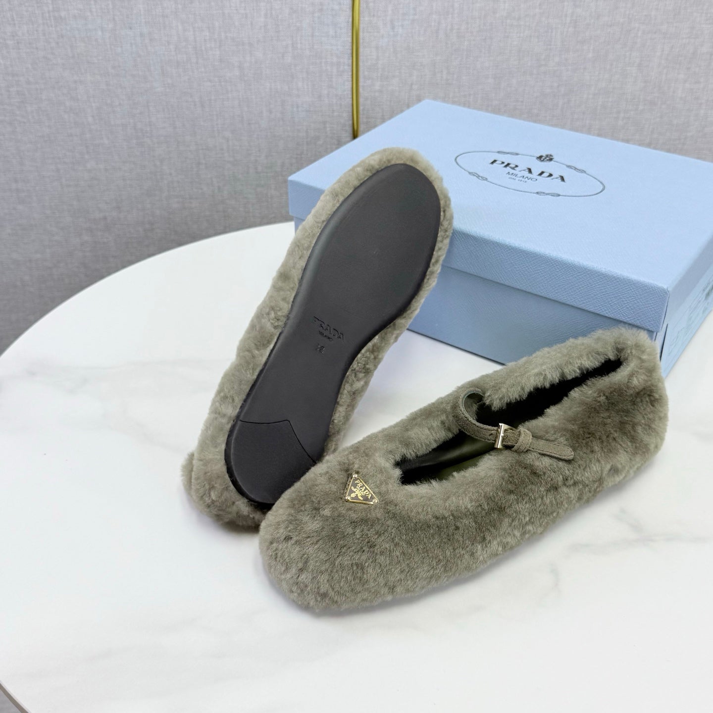 Prada 26s Ballerina Flats Strap With Buckle Olive Fur 973284