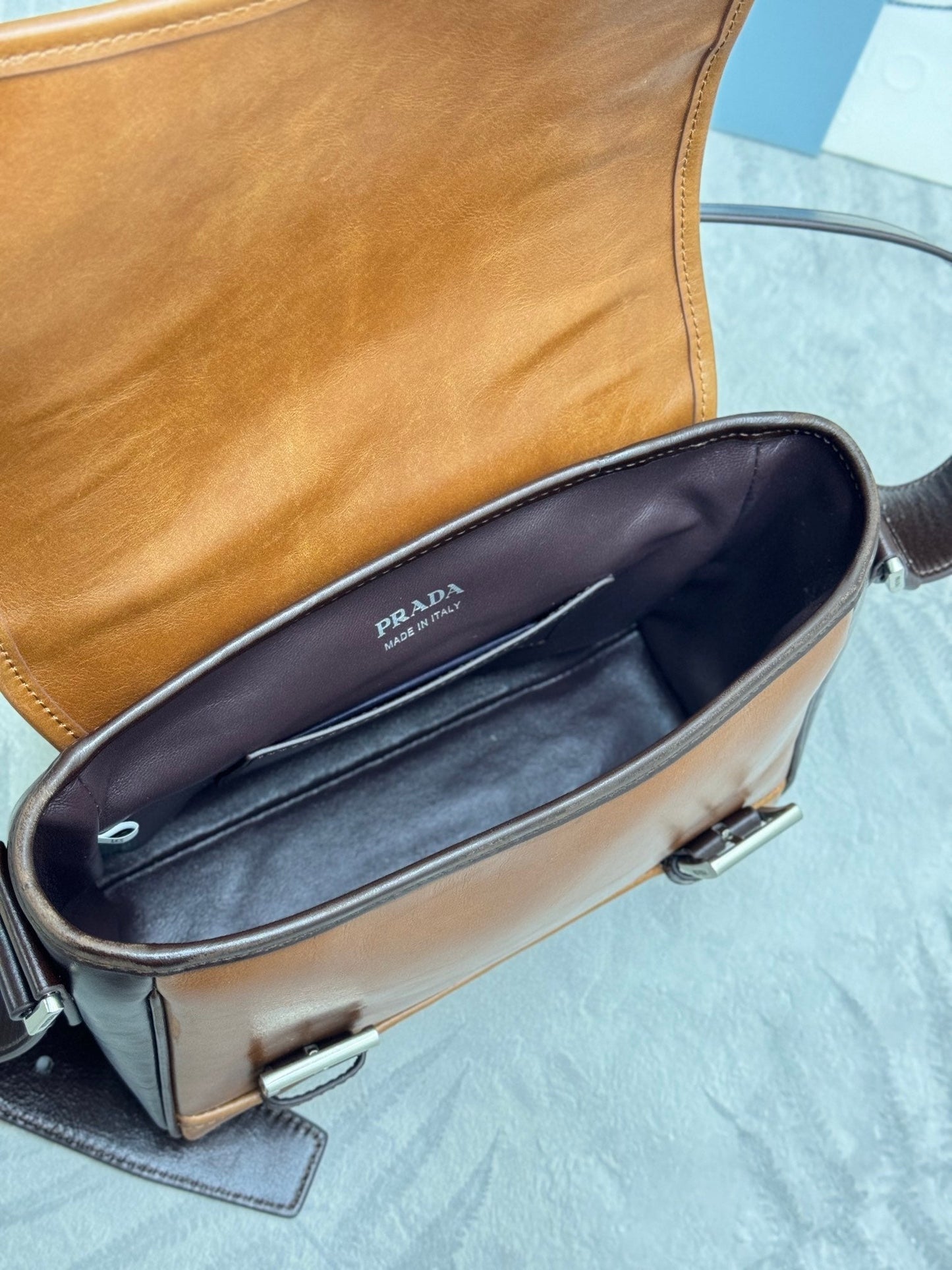 Prada 25AW Men's Saddle Bag 22 Coffee Camel Leather