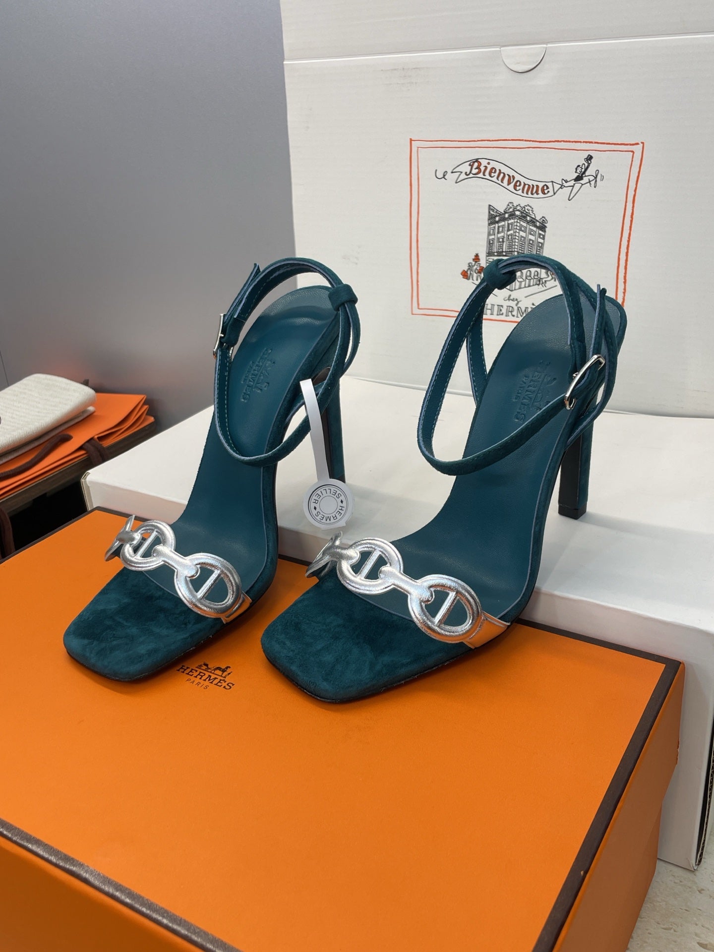 HM 26ss Pig-Nose Sandals 105 Dark Blue Suede Leather 607082