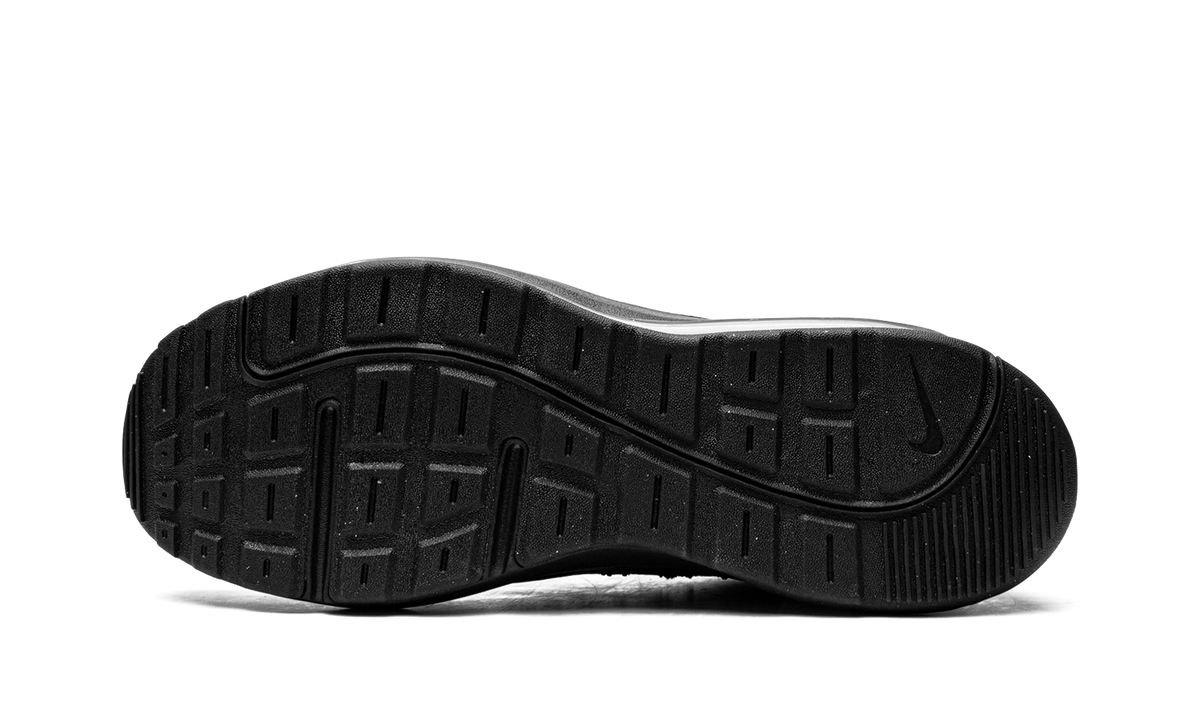 Air Max AP "Triple Black" CU4826 001