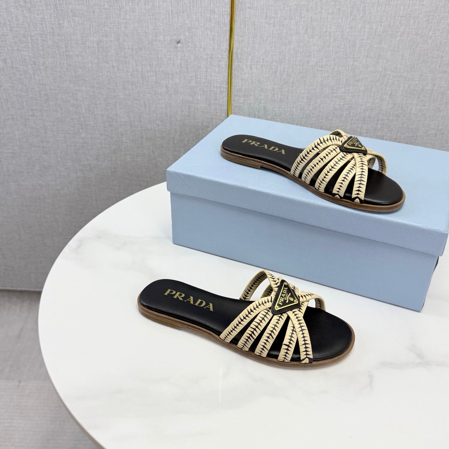 Prad 26ss Logo Slides Black Cream Cowhide Leather 904586