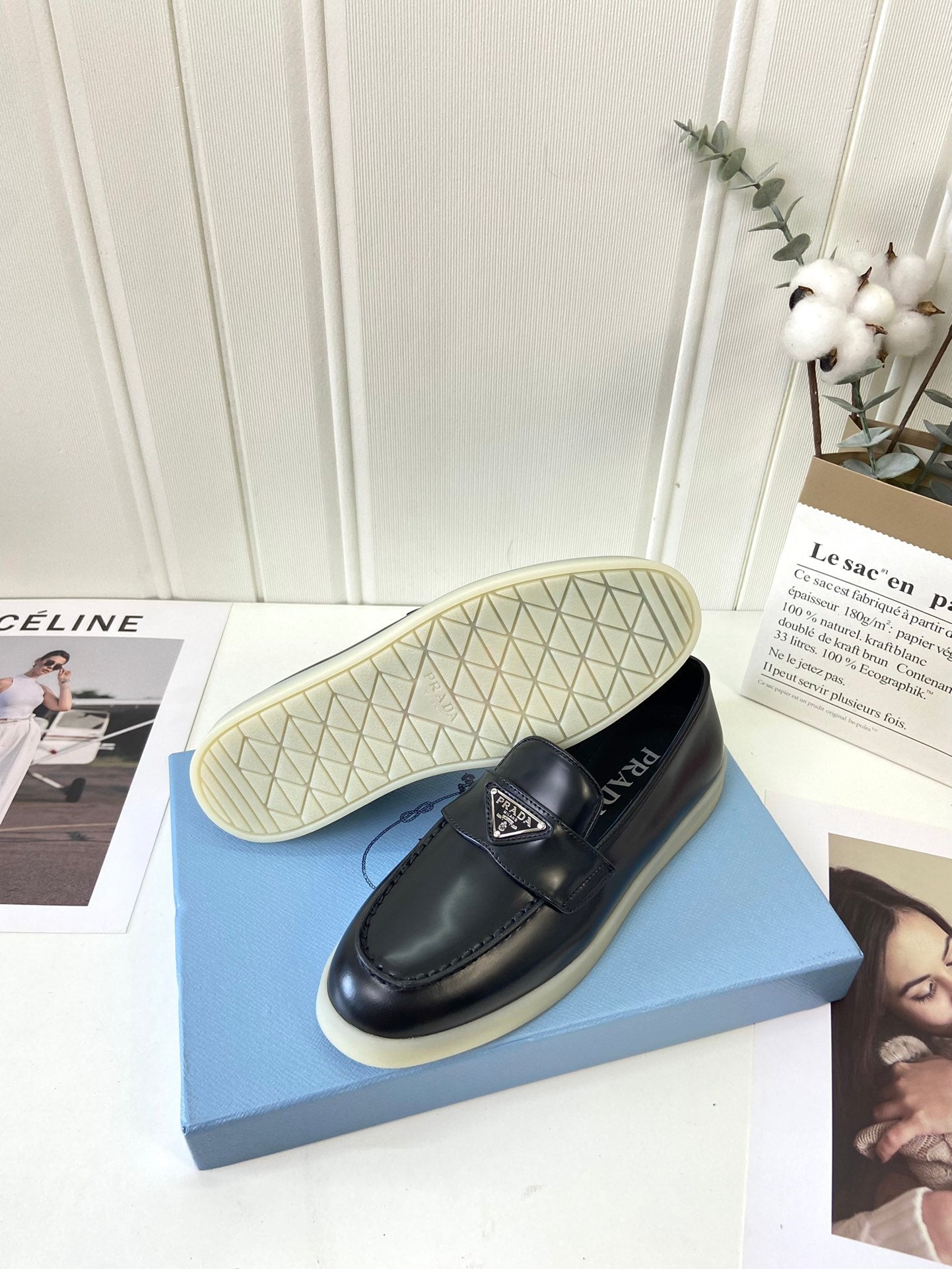 Prada Silhouette Loafers Black Leather 839211