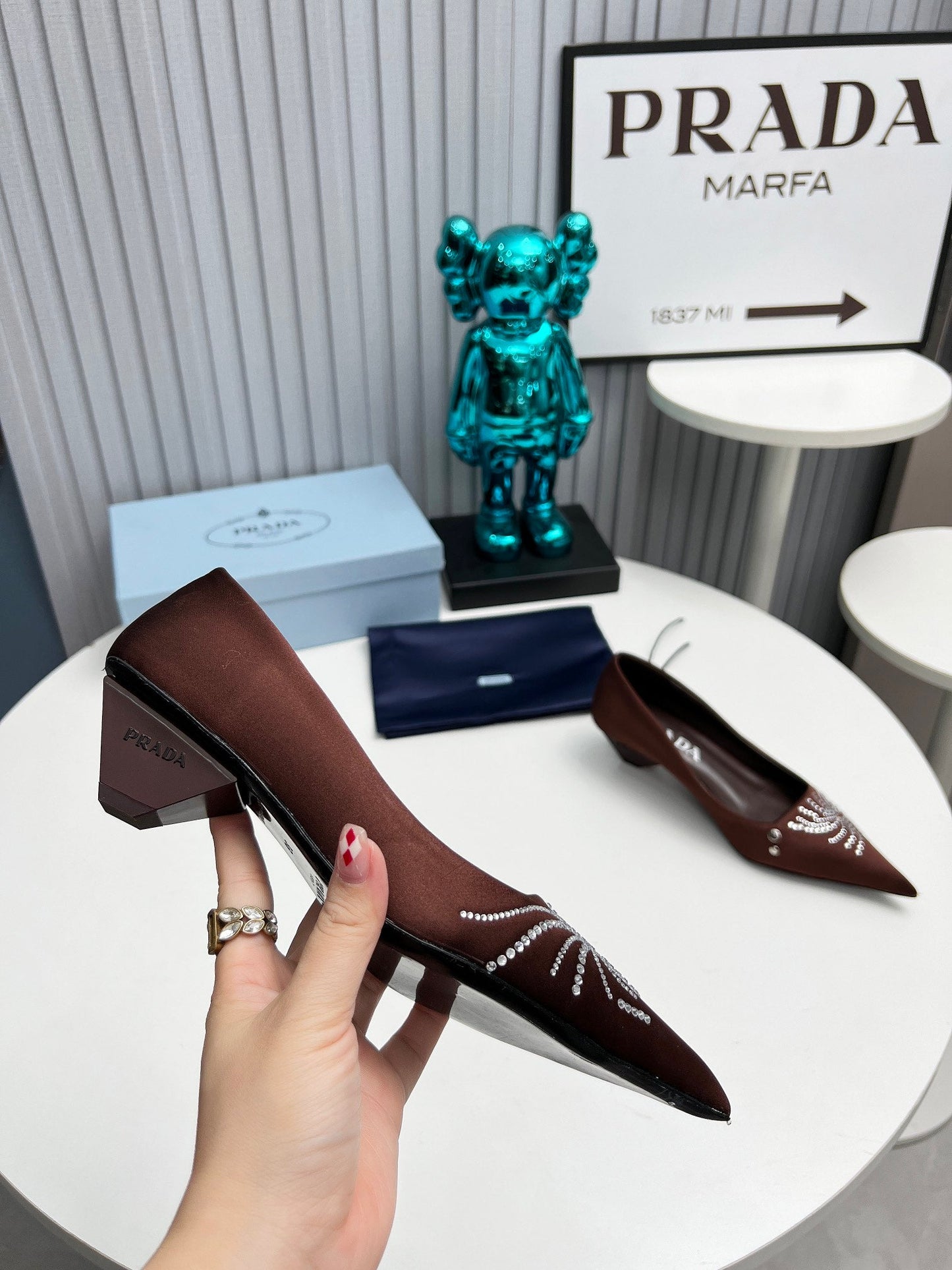 Prada 26SS Pumps 4cm Chocolate Satin 680957