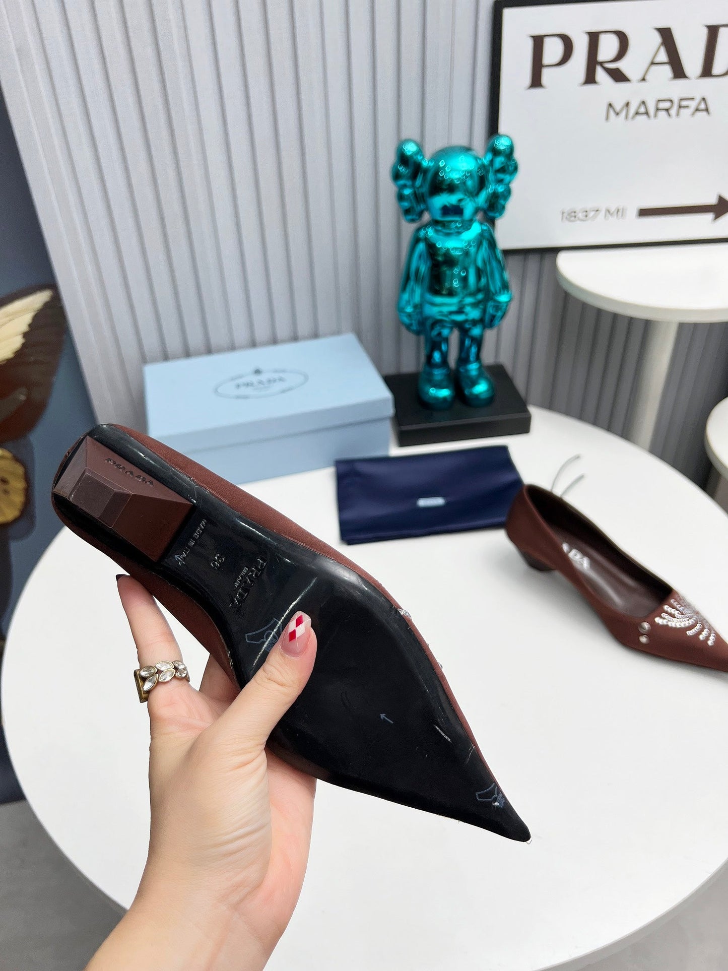 Prada 26SS Pumps 4cm Chocolate Satin 680957