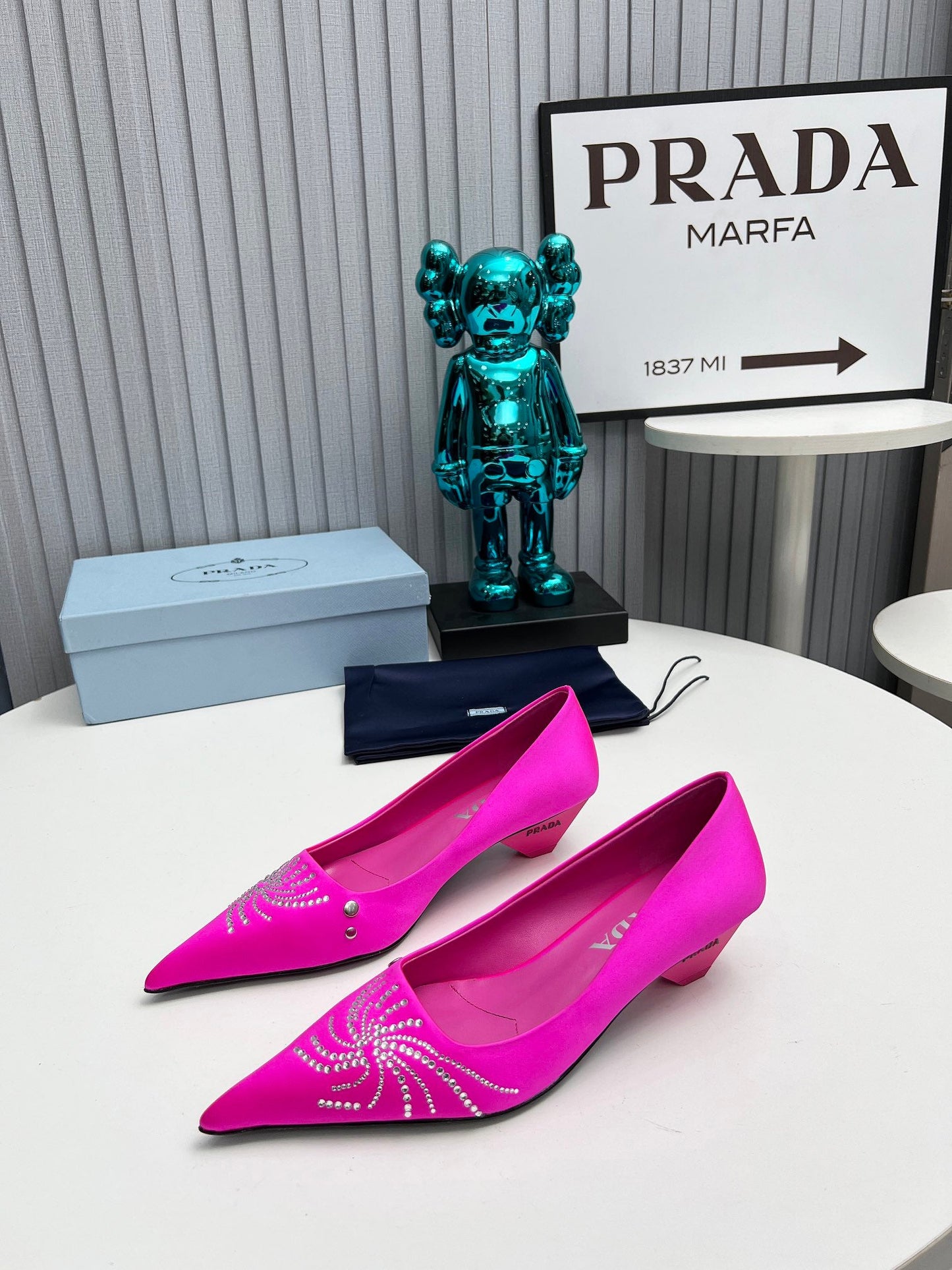 Prada 26SS Pumps 4cm Hot Pink Satin 680958