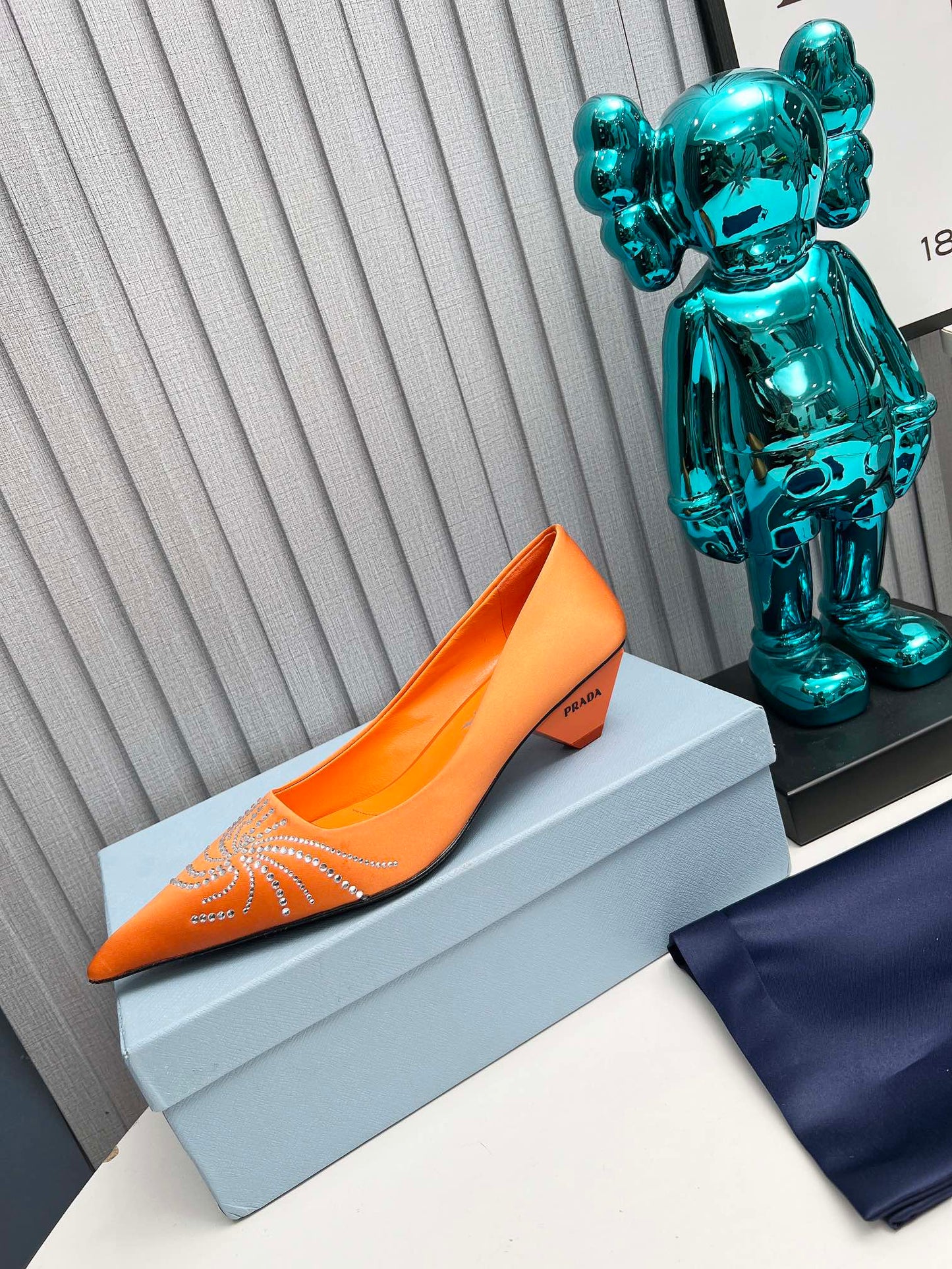 Prada 26SS Pumps 4cm Orange Satin 680960