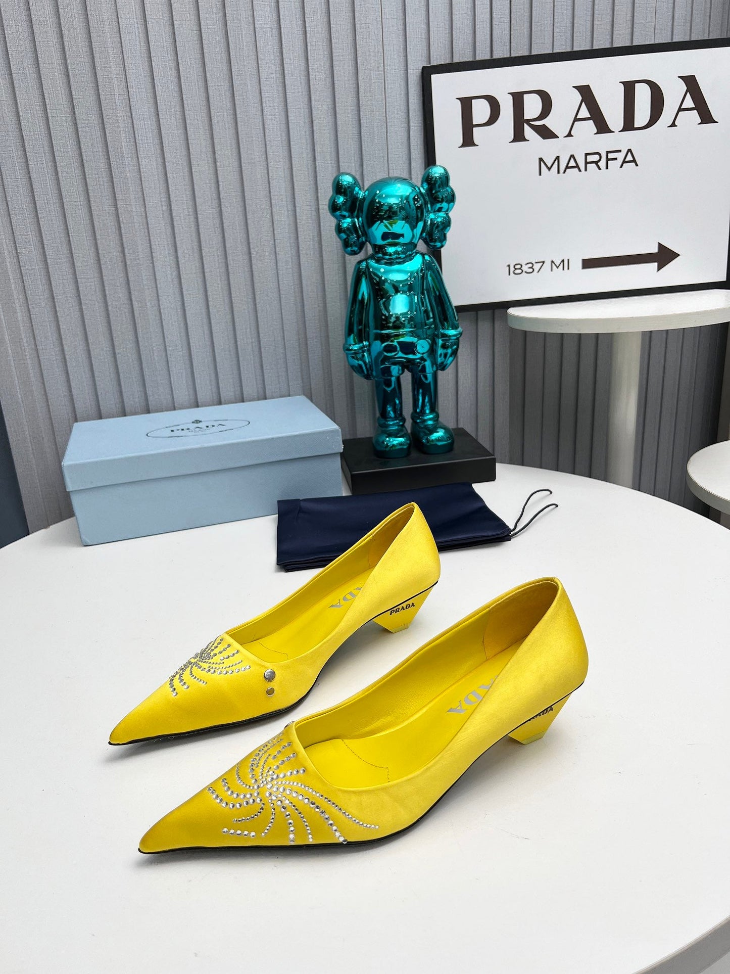 Prada 26SS Pumps 4cm Yellow Satin 680962