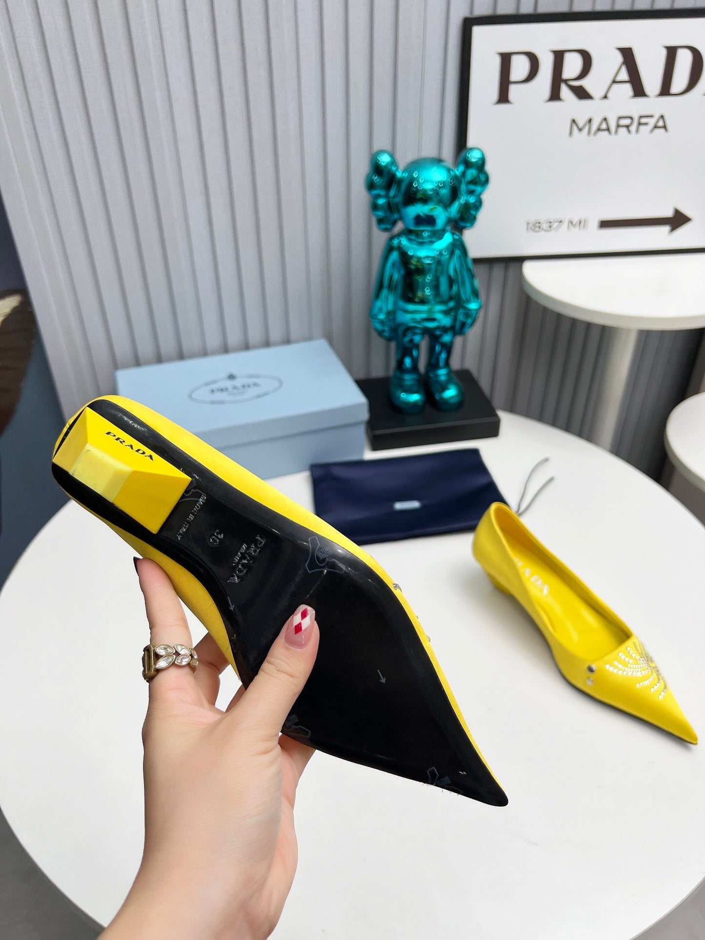 Prada 26SS Pumps 4cm Yellow Satin 680962