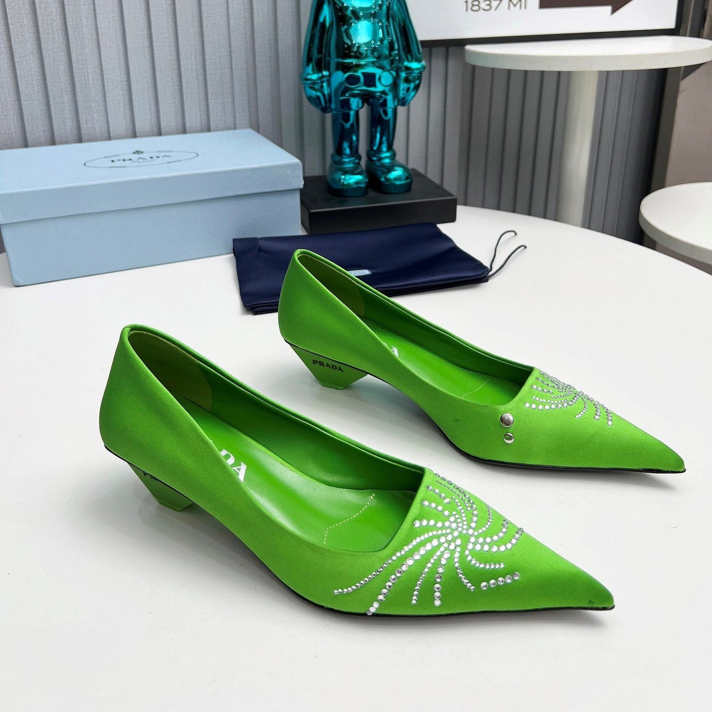 Prada 26SS Pumps 4cm Green Satin 680963