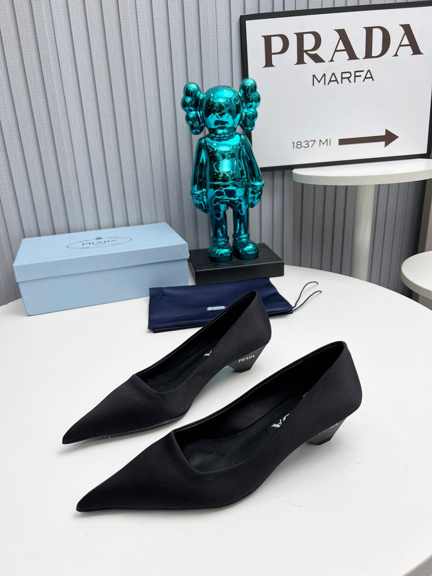 Prada 26SS Pointed-Toe Pumps 4cm Black Satin 680949