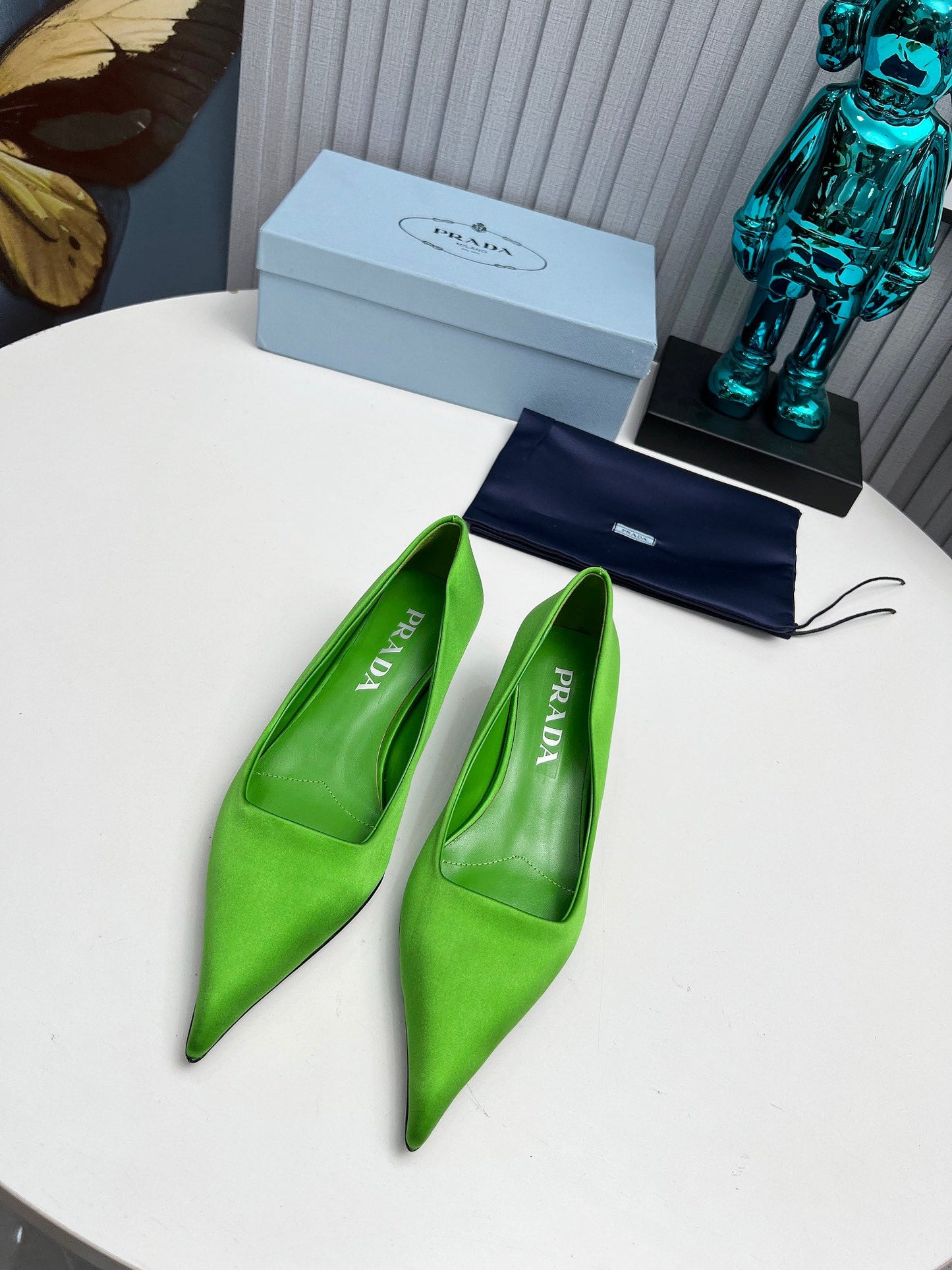 Prada 26SS Pointed-Toe Pumps 4cm Green Satin 680950