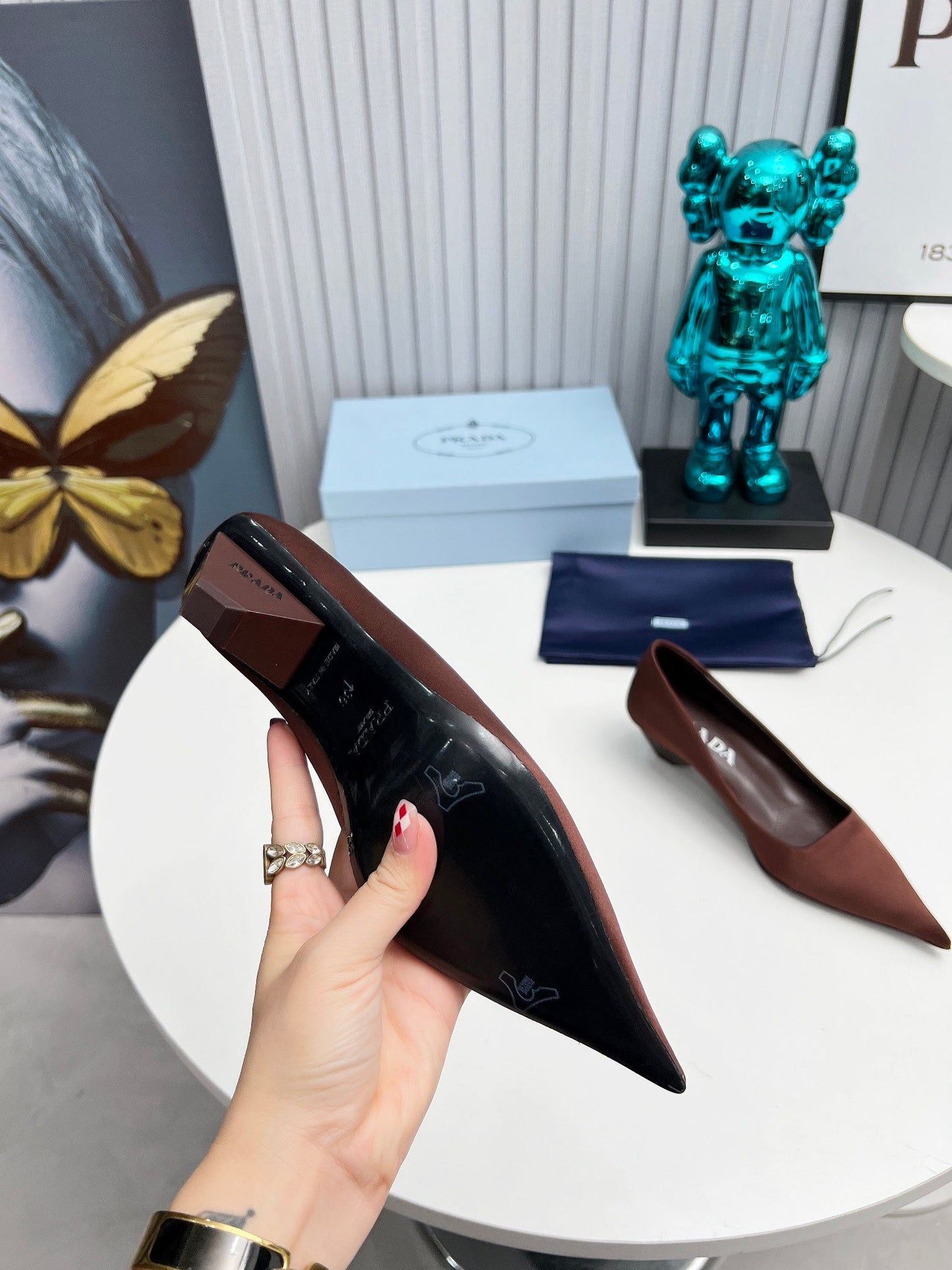 Prada 26SS Pointed-Toe Pumps 4cm Chocolate Satin 680953