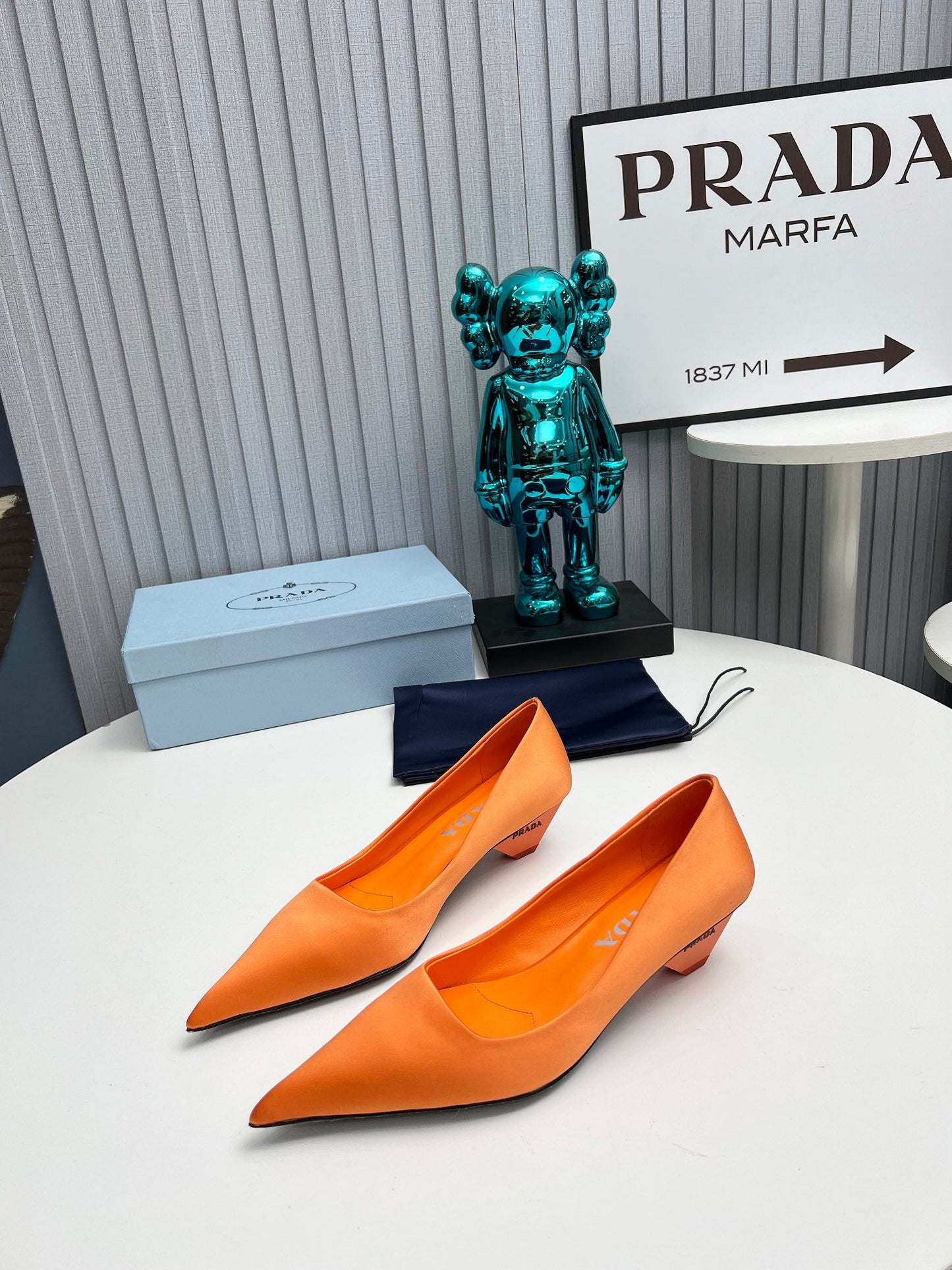 Prada 26SS Pointed-Toe Pumps 4cm Orange Satin 680954