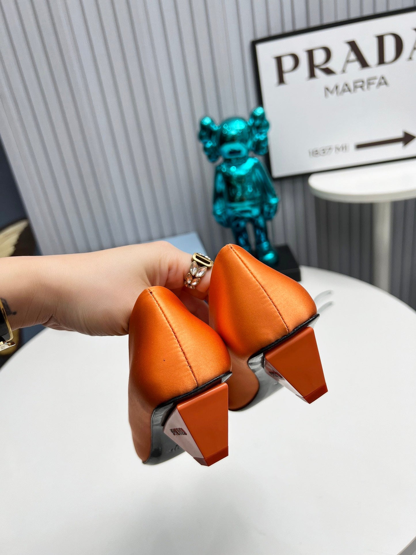 Prada 26SS Pointed-Toe Pumps 4cm Orange Satin 680954