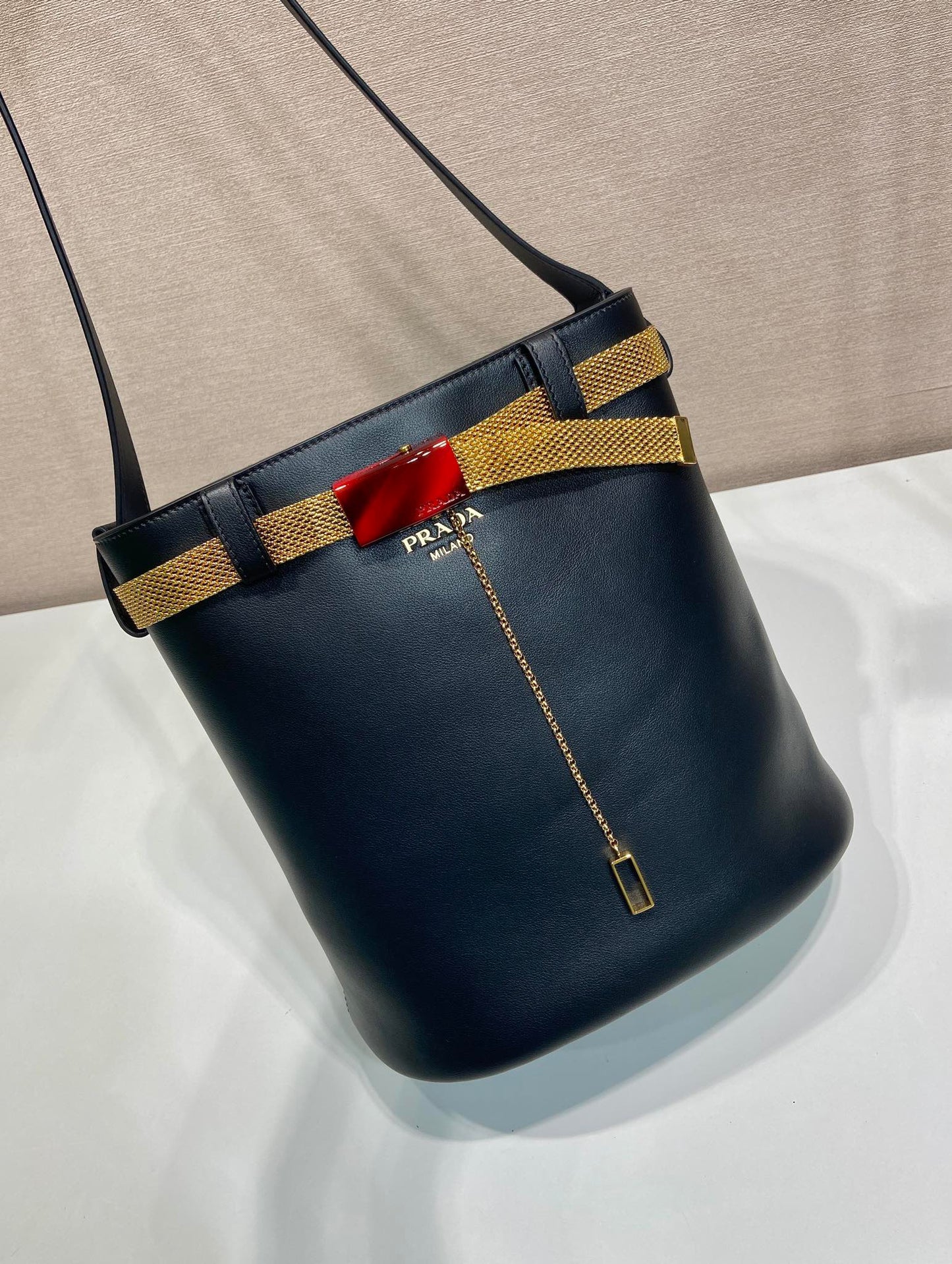 PRA bucket bag iron chain belt black leather 341179