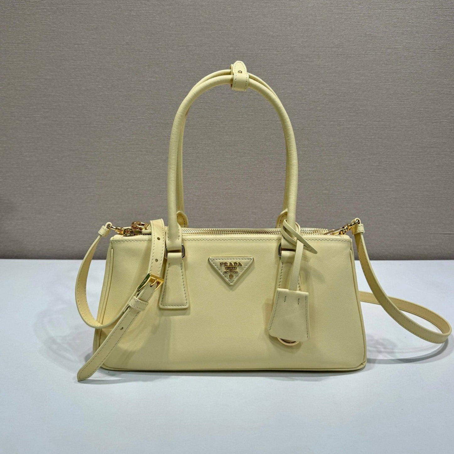 PRA New killer bag light beige calfskin 340514