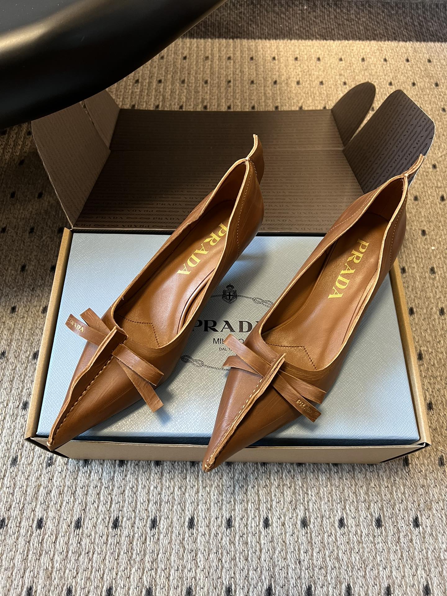 Prada Antiqued Pumps 55mm Tan Calfskin 606398