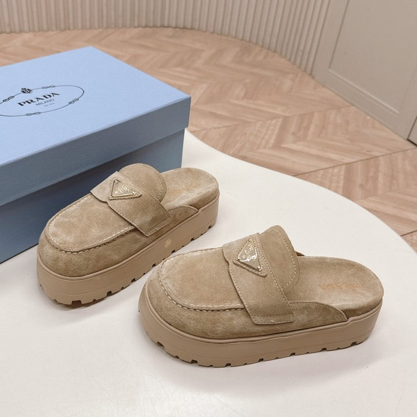 Prada 26s Flatform Mules Khahi Suede 001