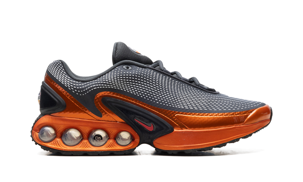 AIR MAX DN QS "Dark Smoke Grey/Metallic Dark Grey/Salsa Red" HJ6695 001