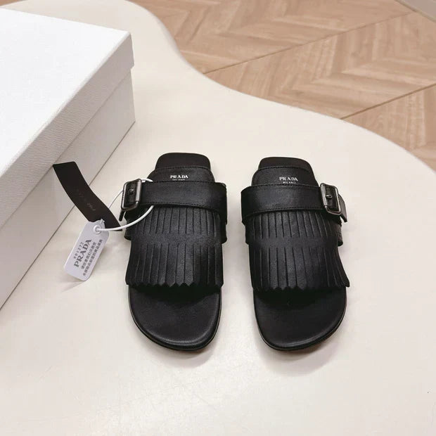 PRA 26S Thong Sandals Black Calfskin 600596