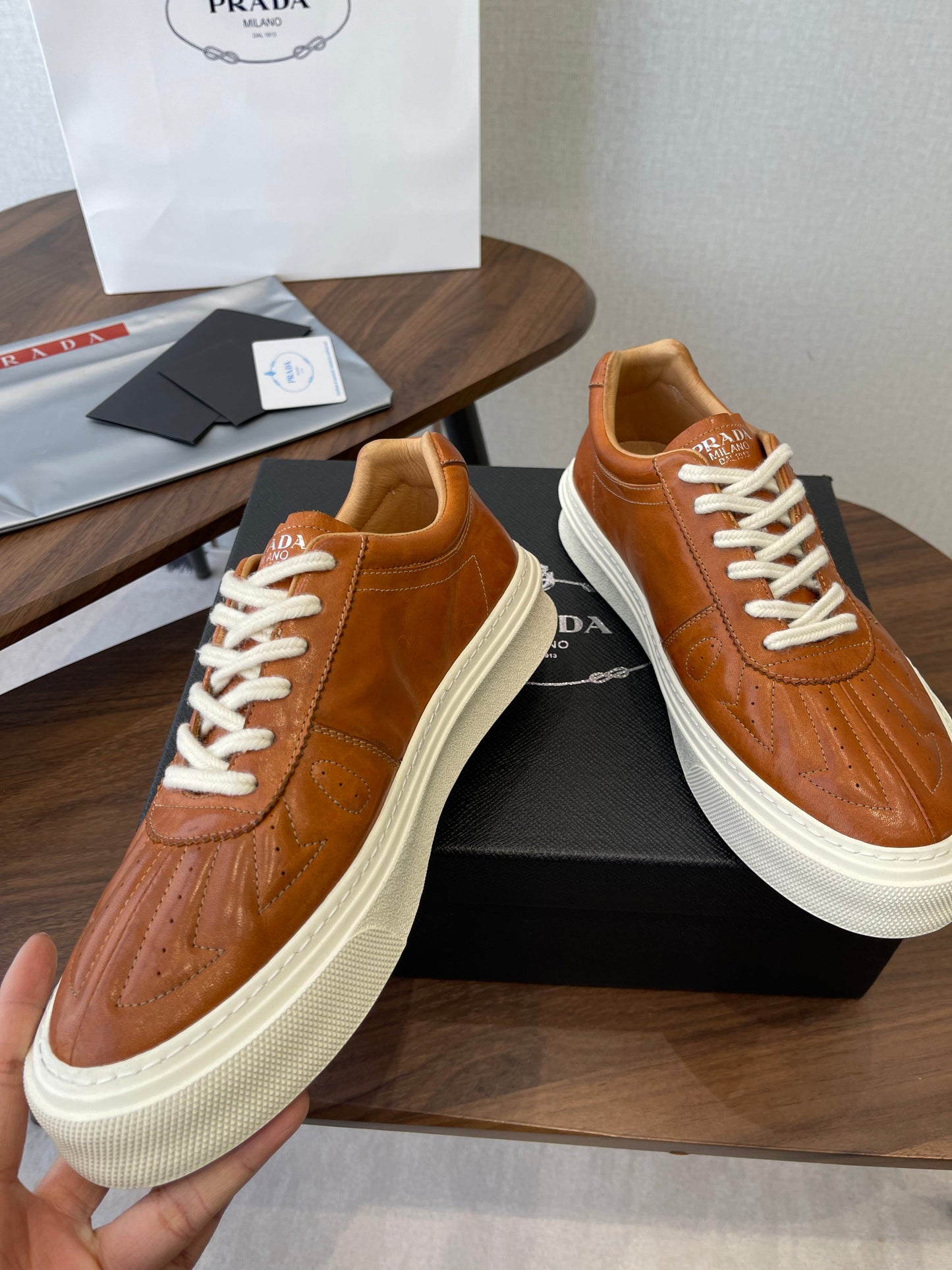 Prada 26s Sneaker Brown Stitched Pattern Leather 727640