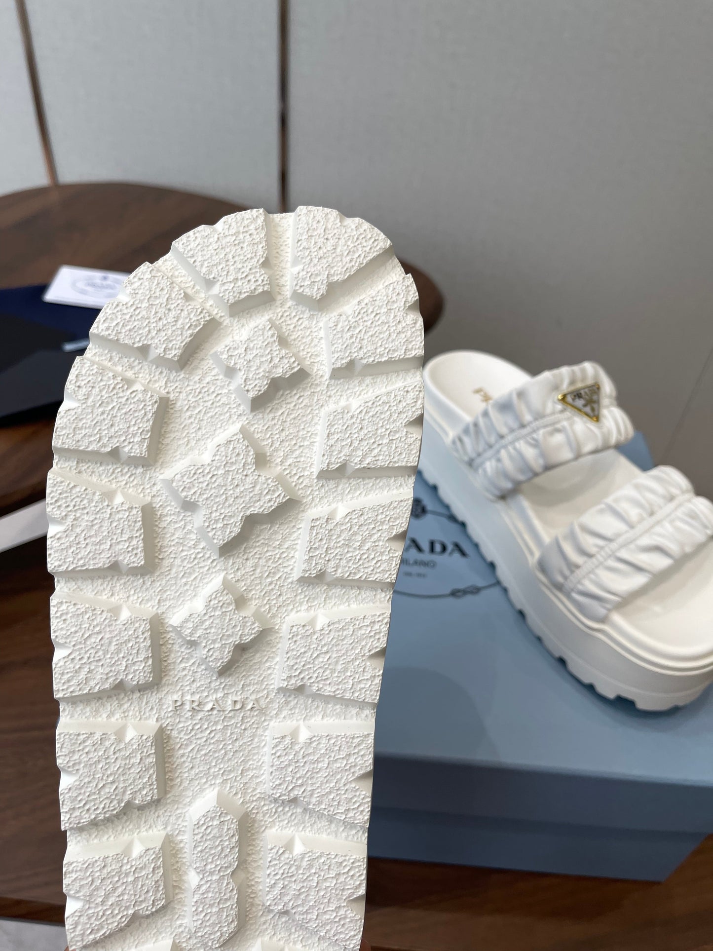 Prada 26s Flatform Slides White Matelassé Leather 727651