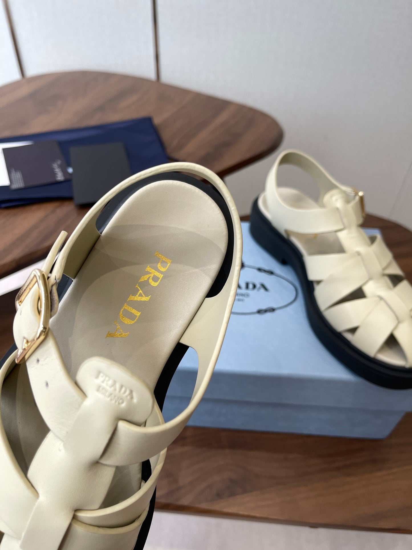 Prada 26s Fisherman's Sandals Ivory Leather 727673