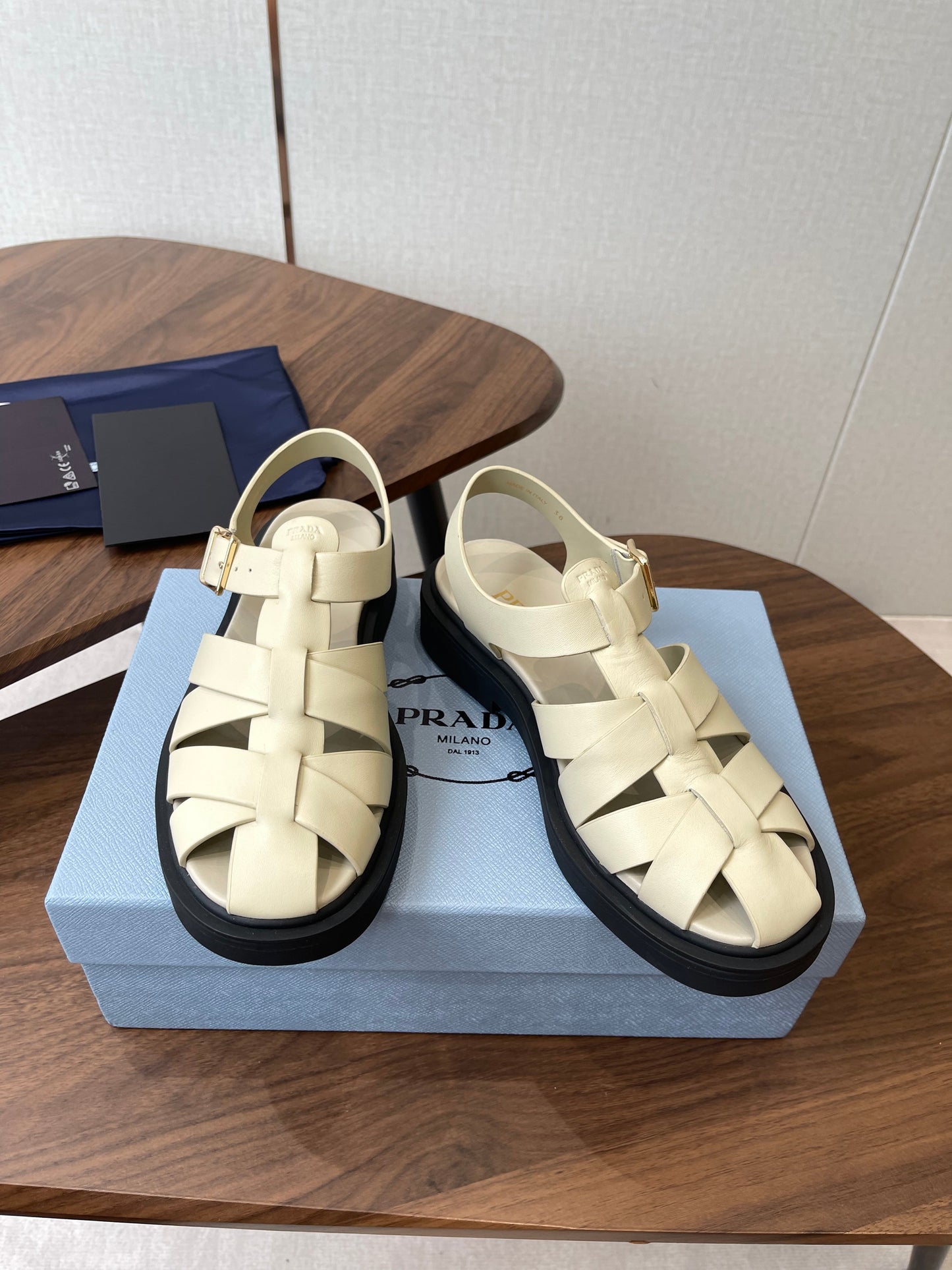 Prada 26s Fisherman's Sandals Ivory Leather 727673