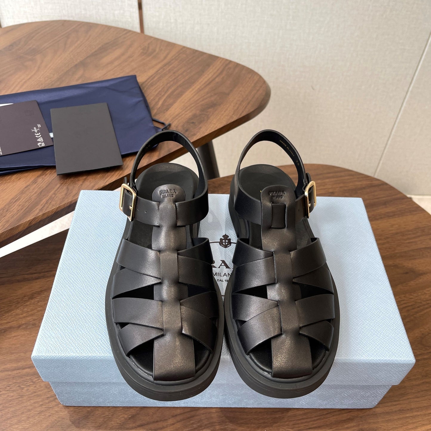 Prada 26s Fisherman's Sandals Black Leather 727674