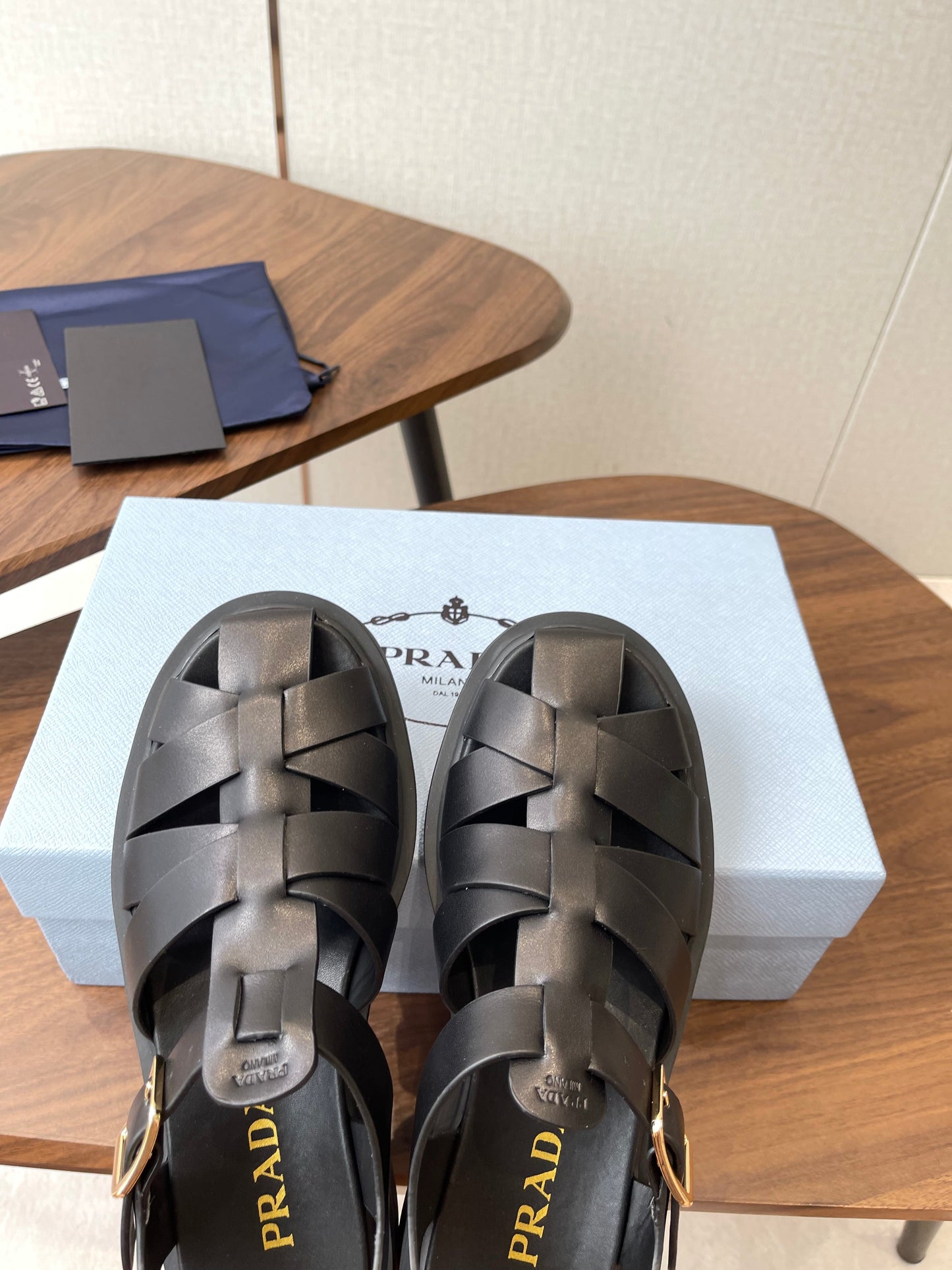 Prada 26s Fisherman's Sandals Black Leather 727674