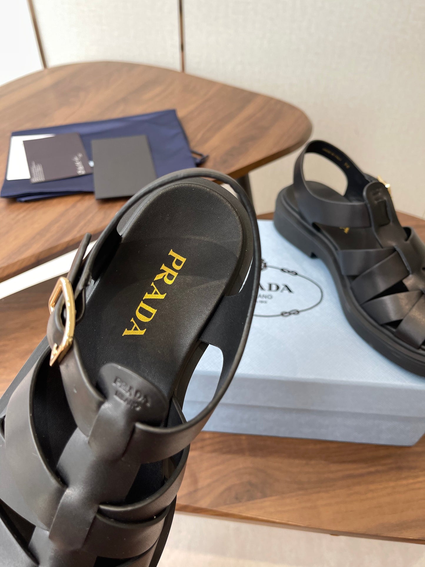 Prada 26s Fisherman's Sandals Black Leather 727674