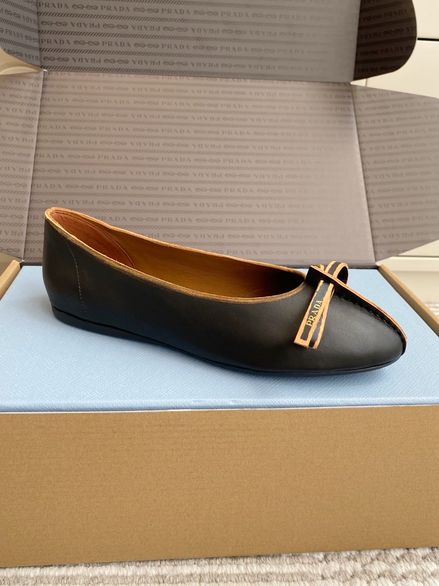 Prada 26s Antiqued Ballerinas Chalk Black Lambskin 859008