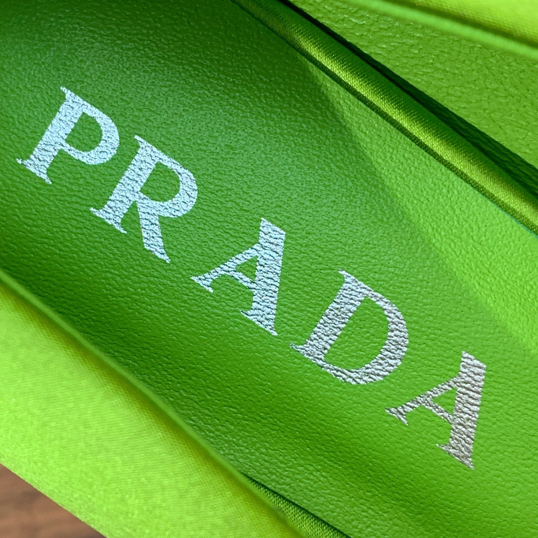 Prada Pumps 8.5cm Green Satin Sliver Patent Leather 896186
