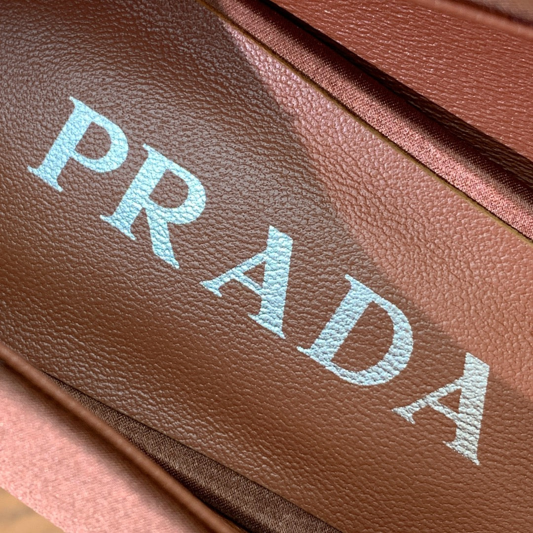 Prada Pumps 8.5cm Red Satin Sliver Patent Leather 896188