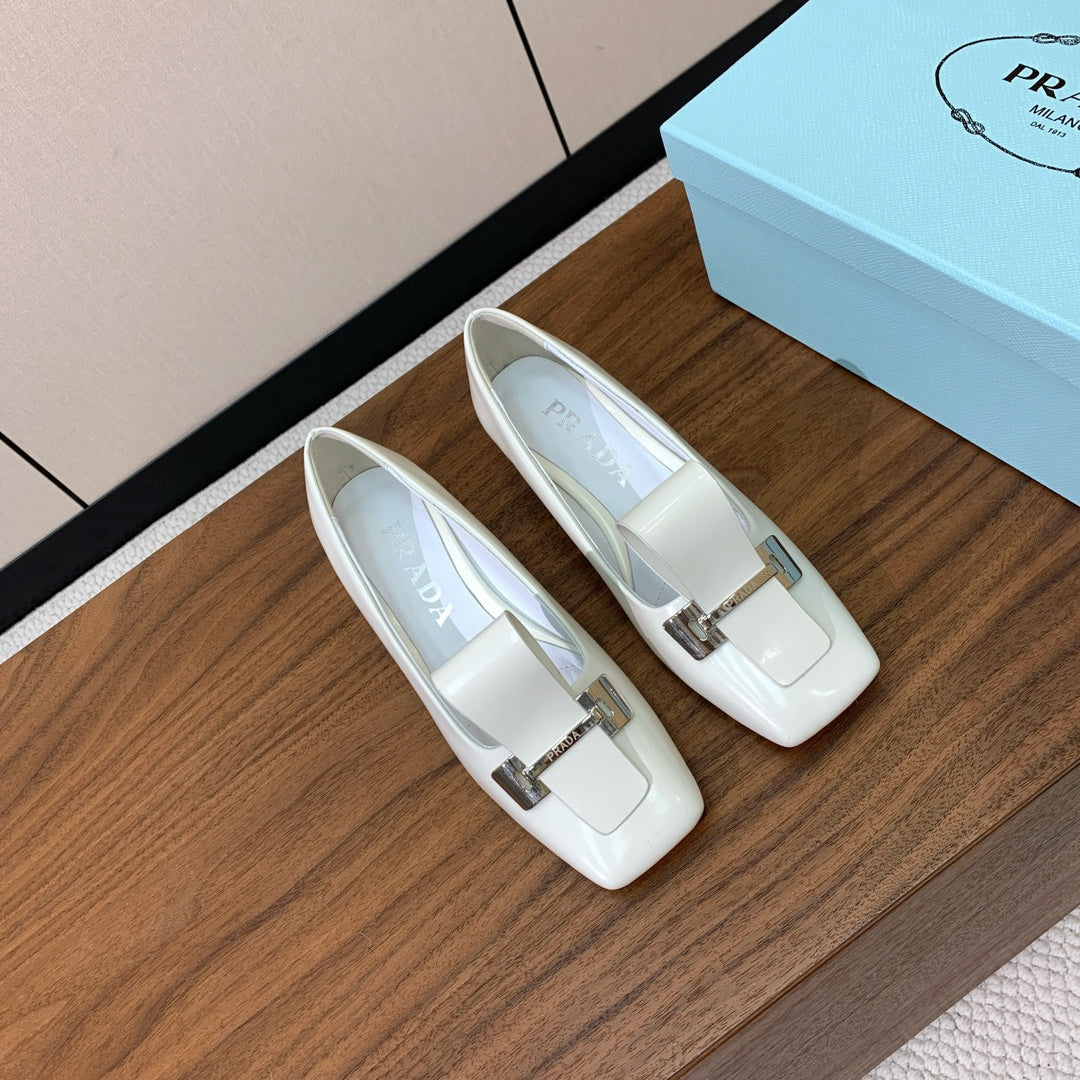 Prada Mary Jane 4.5cm White Glossy Leather 896182