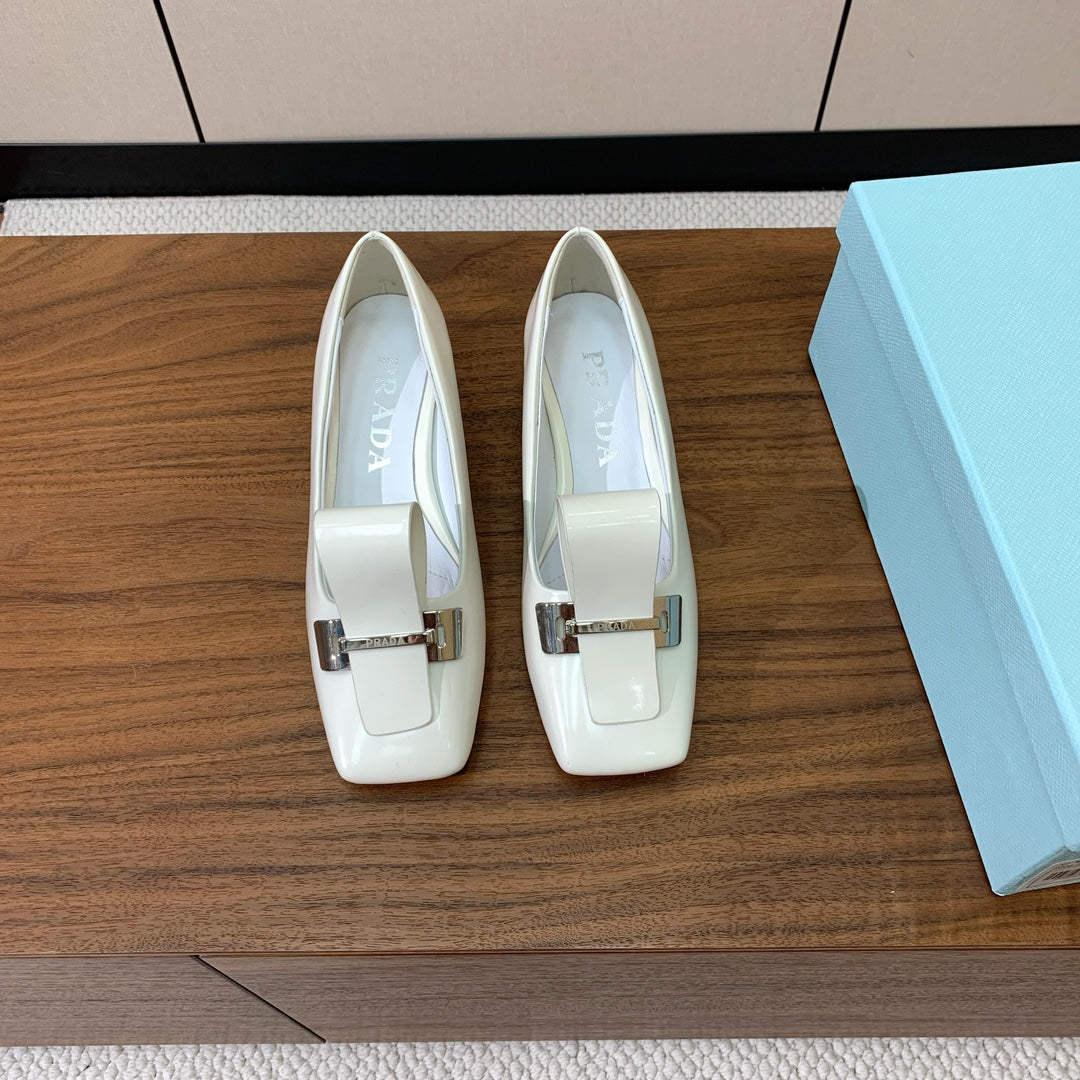 Prada Mary Jane 4.5cm White Glossy Leather 896182