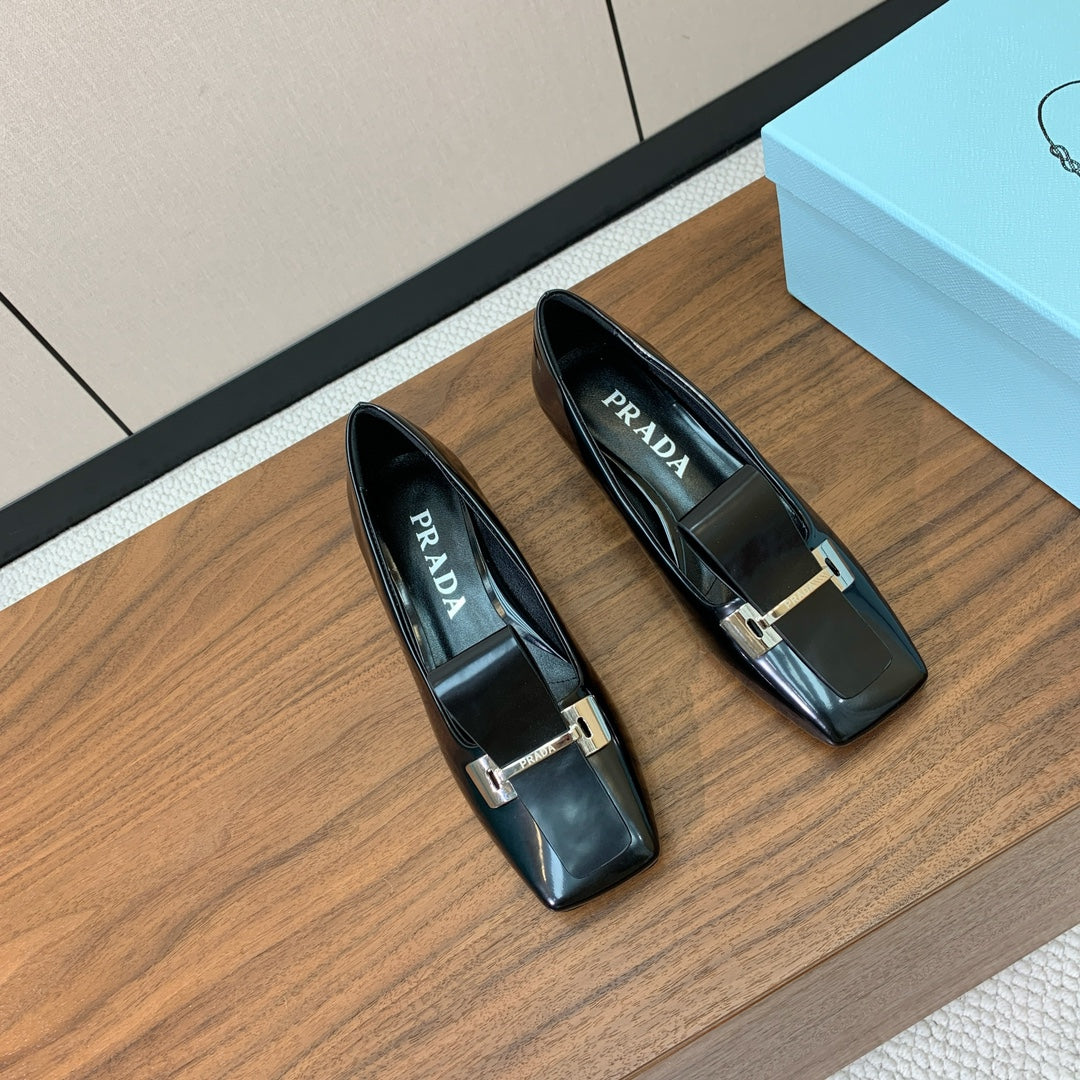 Prada Mary Jane 4.5cm Black Glossy Leather 896183