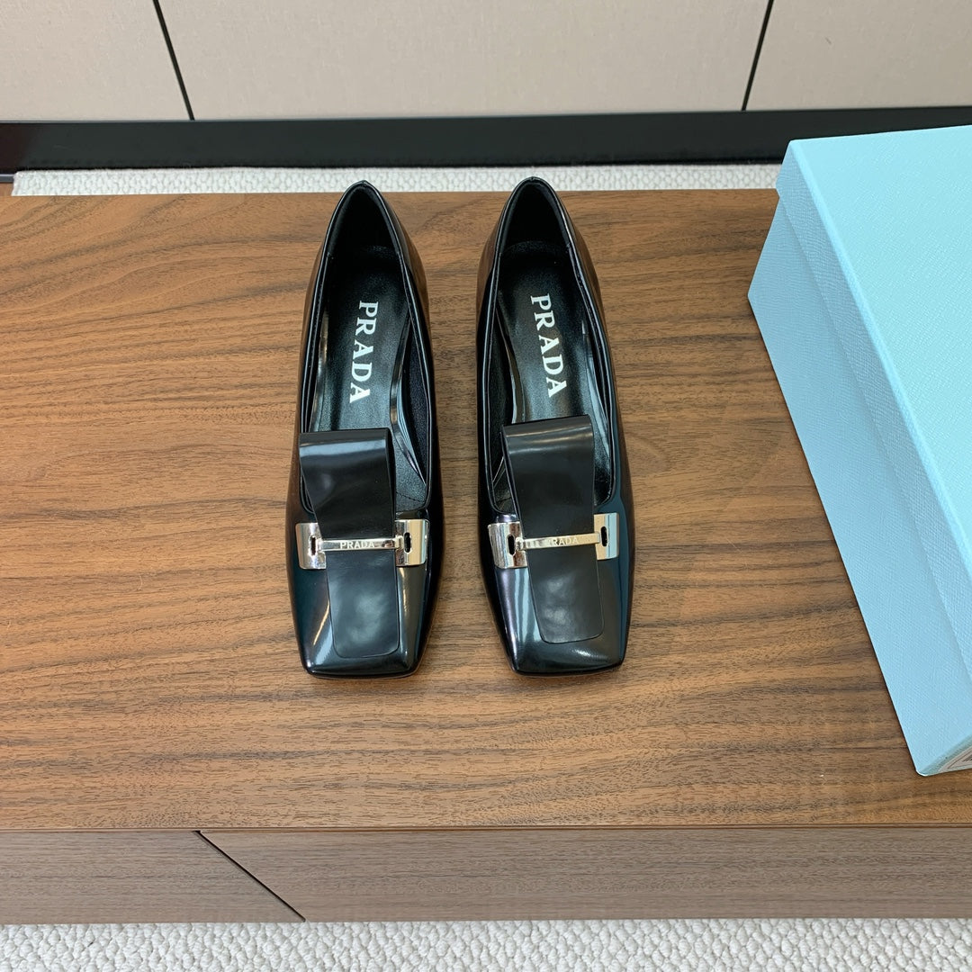 Prada Mary Jane 4.5cm Black Glossy Leather 896183