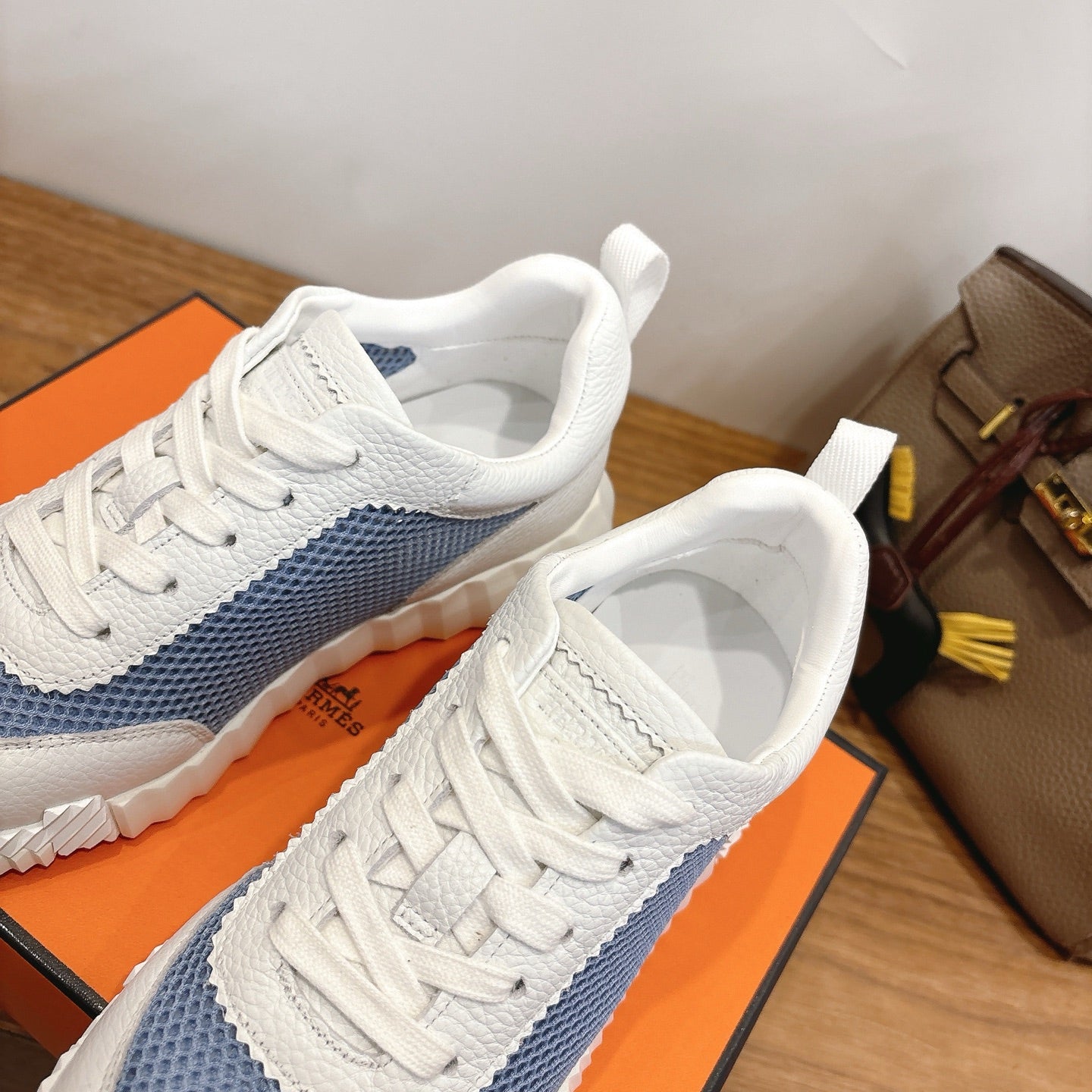 HM 26ss Sneakers White Blue Cowhide  Fabric 638566