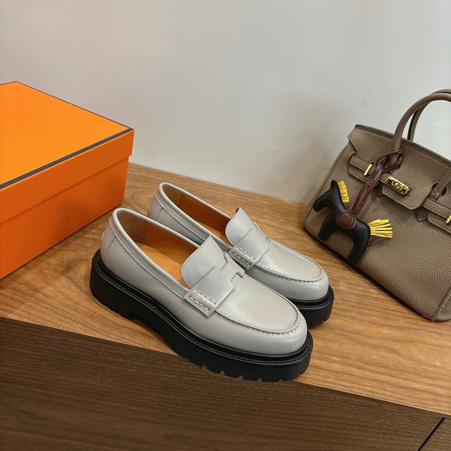 HM 26ss Loafers Gray Calfskin 638434