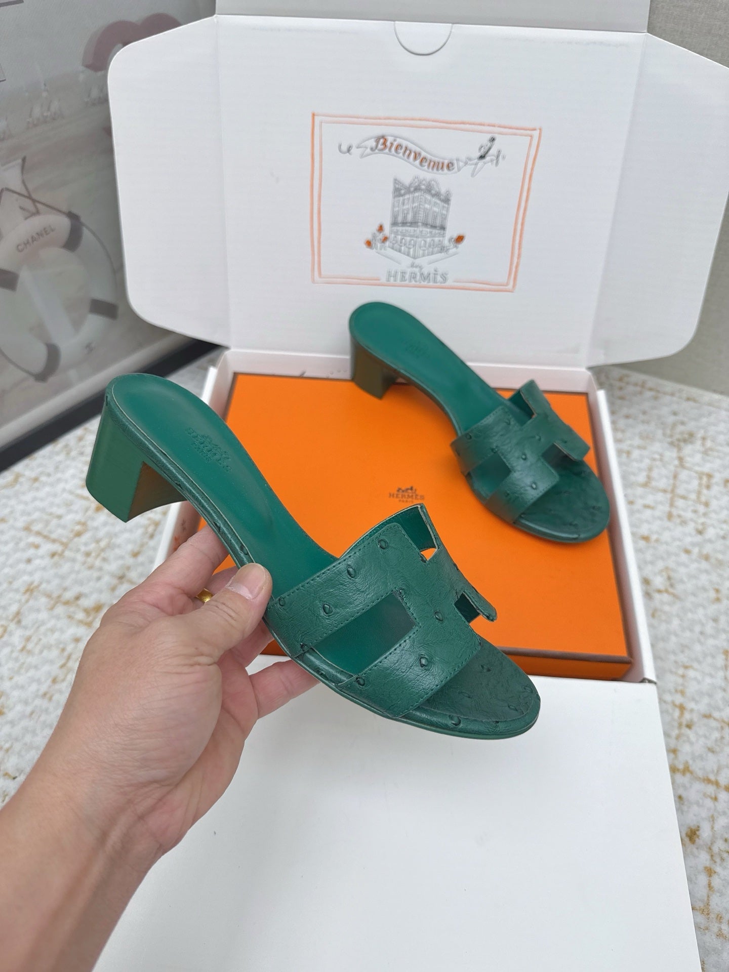 HM 26ss Oran Sandals 50 Forest Green Ostrich Leather 625129