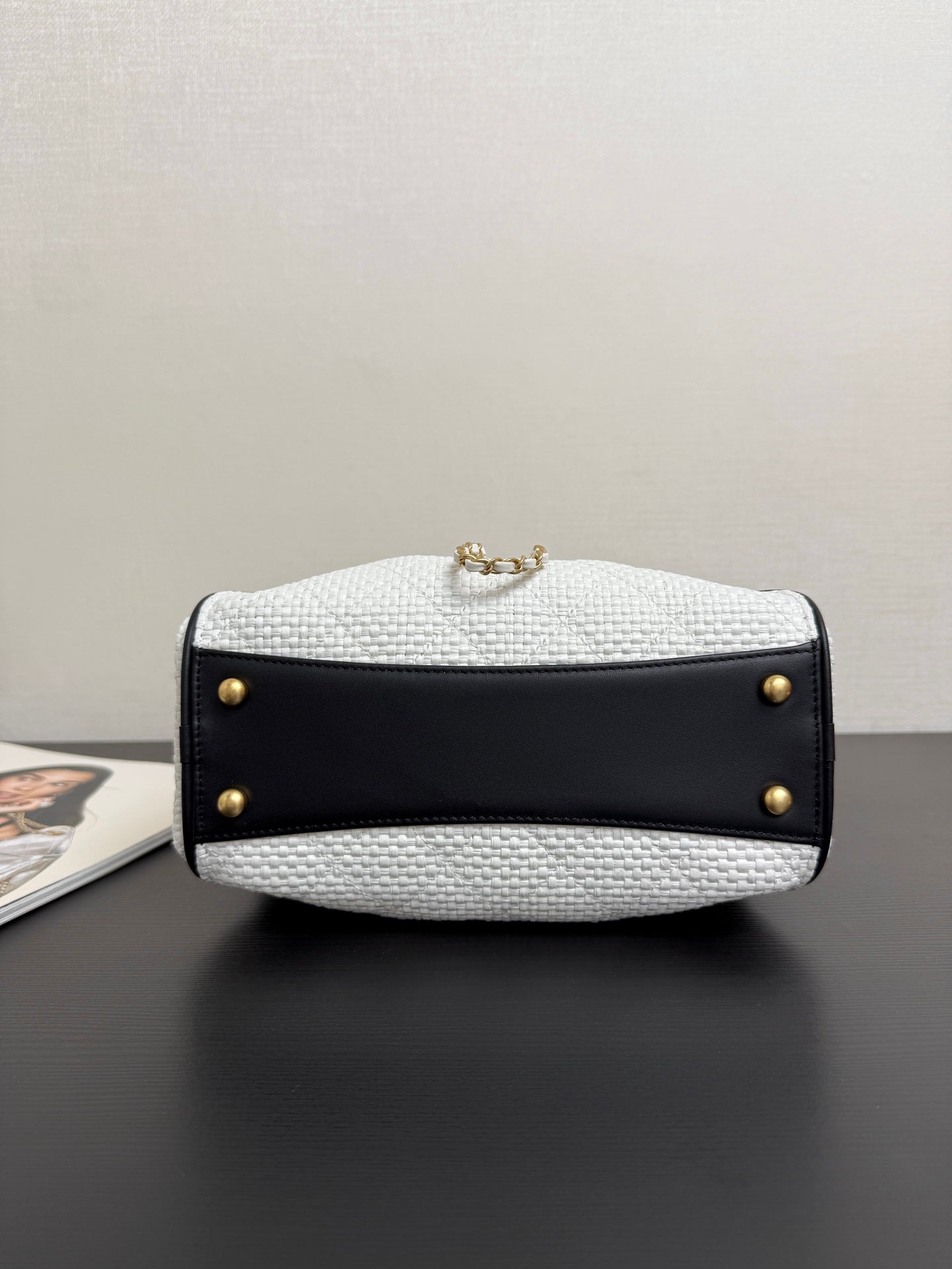 Chanel 2026 Hobo Bag 22cm Woven Leather