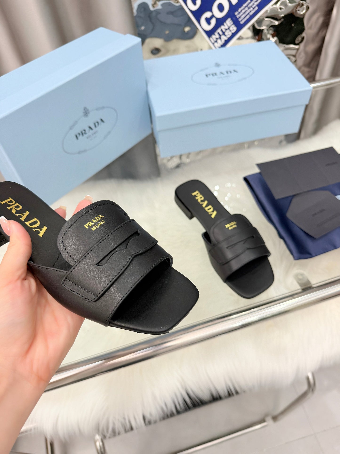 Prada 26SS Sandals 10mm  Black Leather 564171