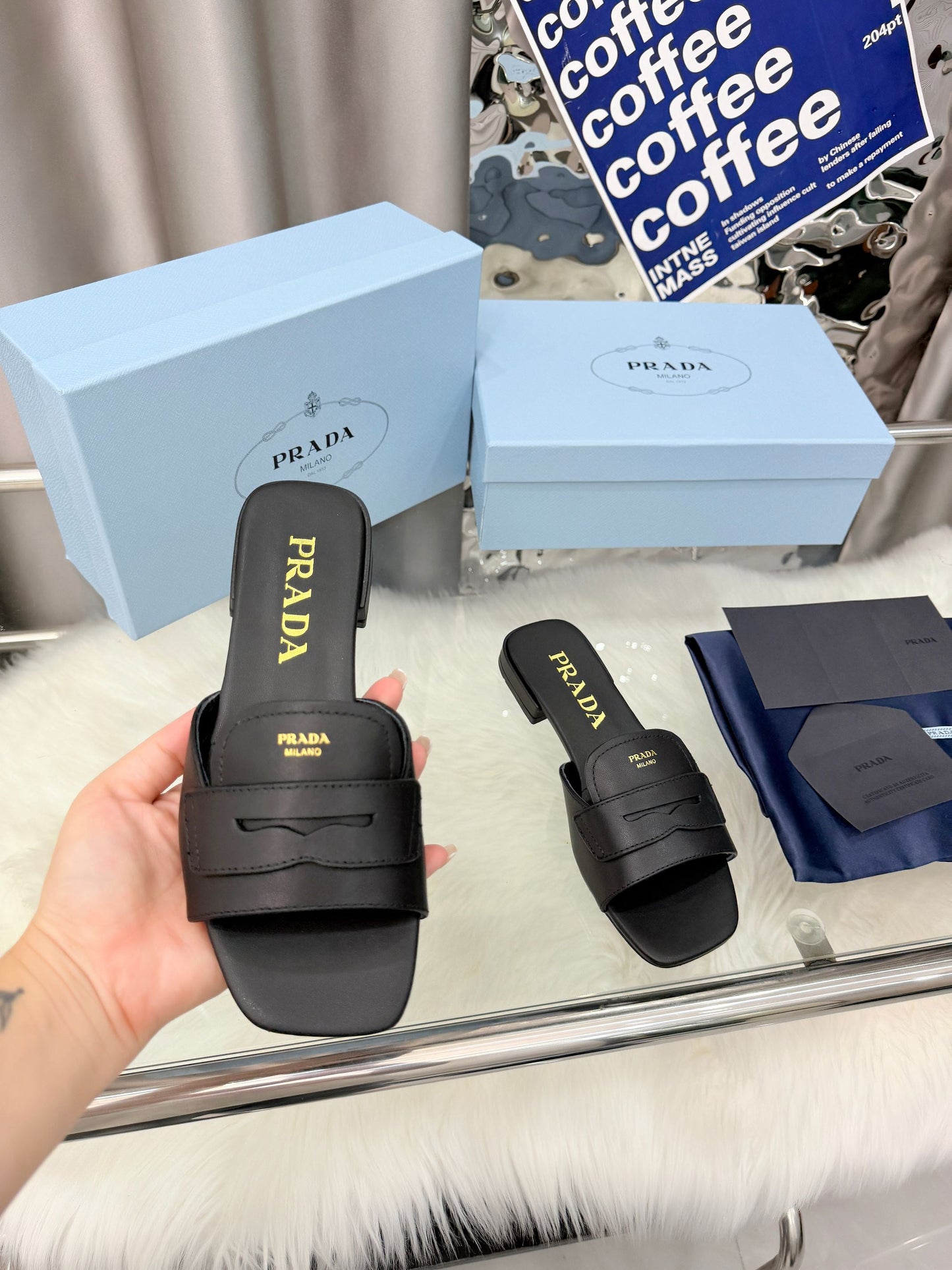 Prada 26SS Sandals 10mm  Black Leather 564171