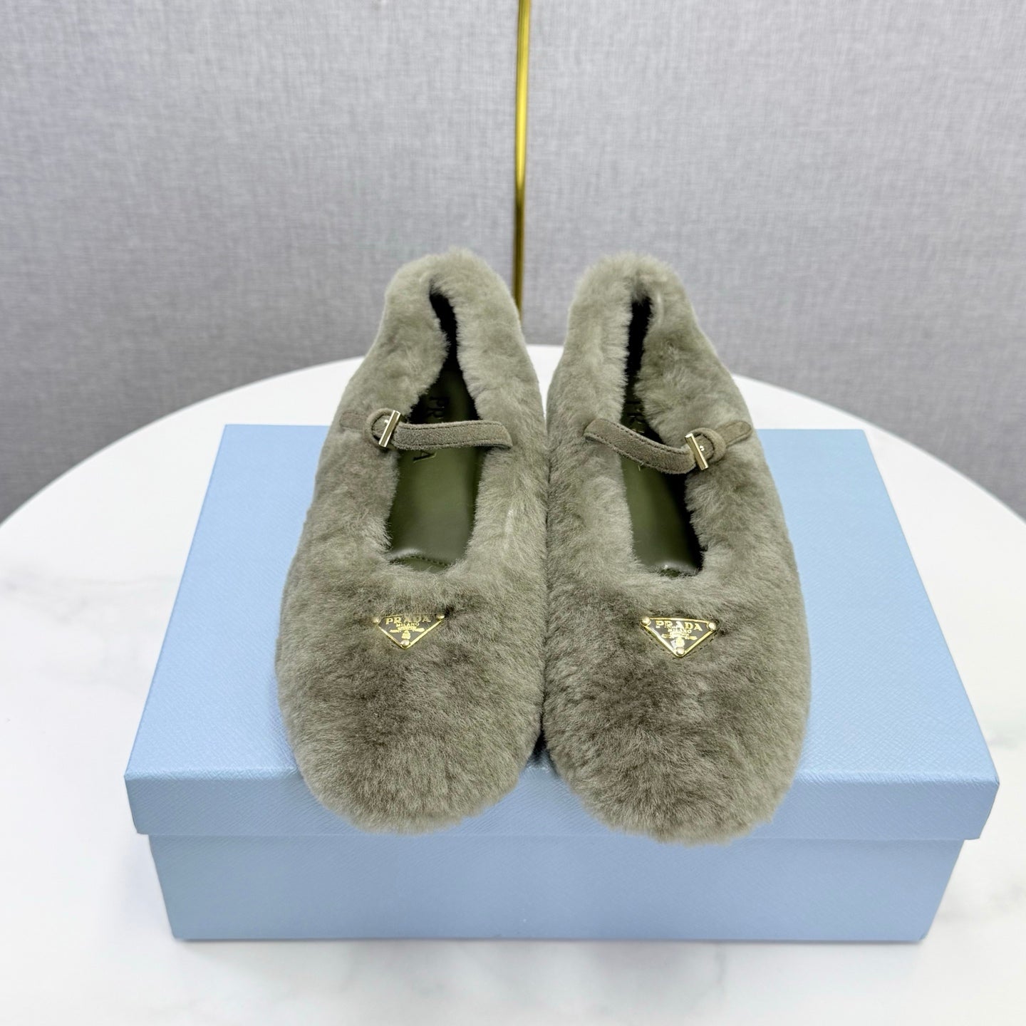 Prada 26s Ballerina Flats Strap With Buckle Olive Fur 973284