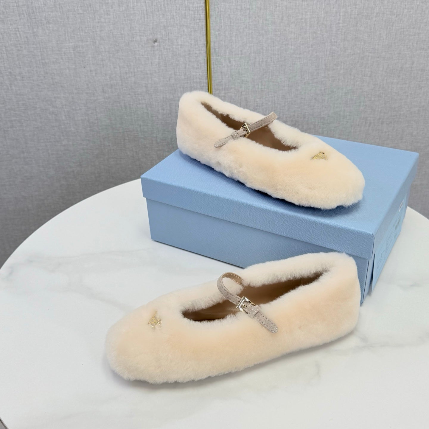Prada 26s Ballerina Flats Strap With Buckle Cream Fur 973286