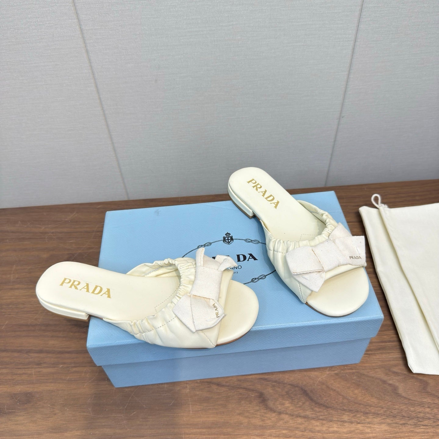 Prada Bow Slide Sandals Cream Sheepskin 836555