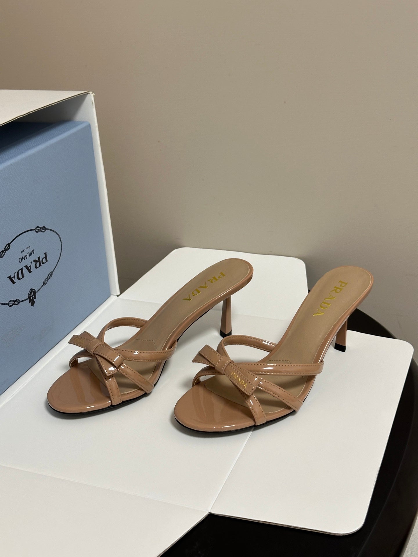 Prada Open-Toe Sandal 7.5cm Beige Patent Leather 834808