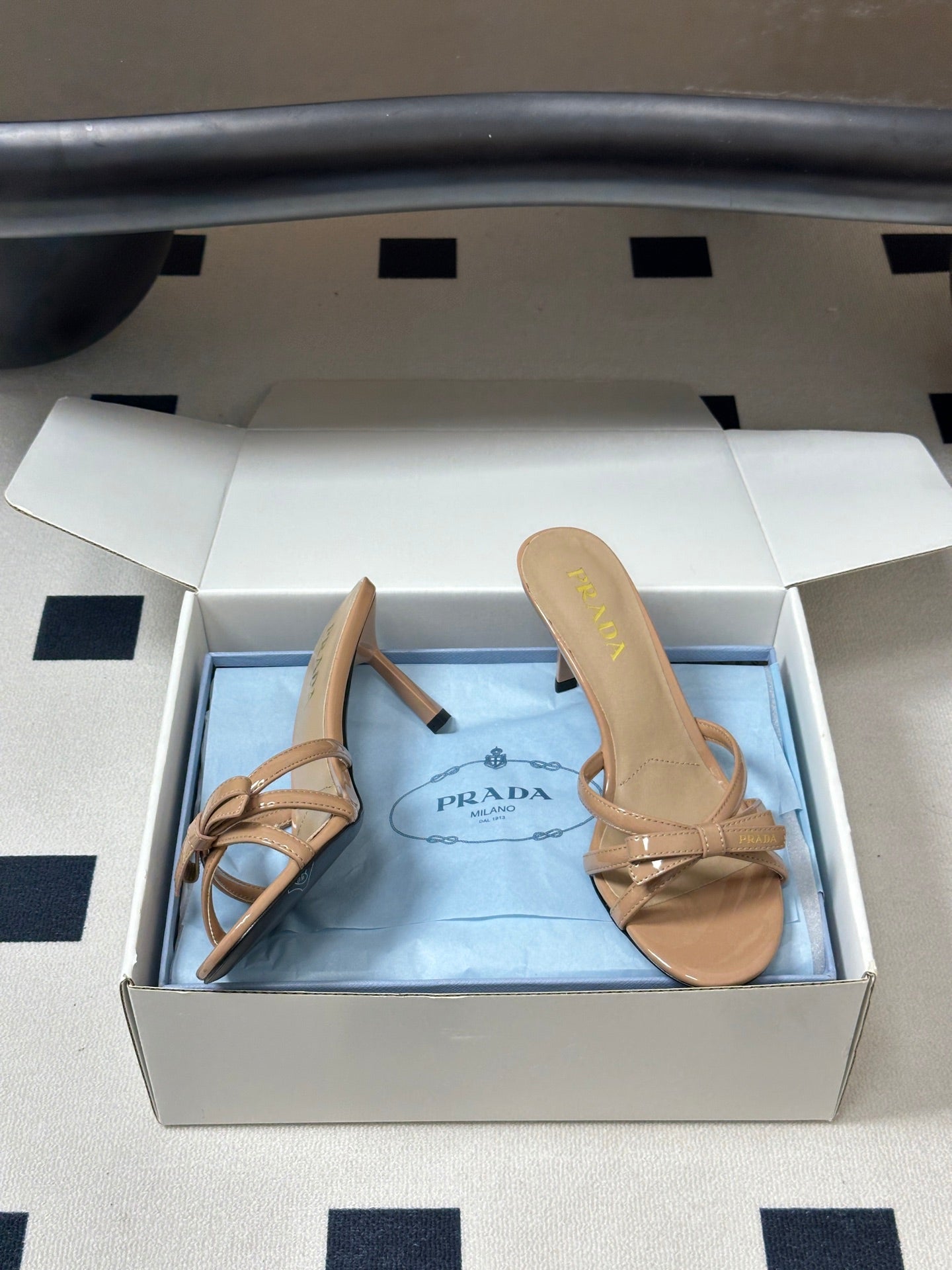 Prada Open-Toe Sandal 7.5cm Beige Patent Leather 834808