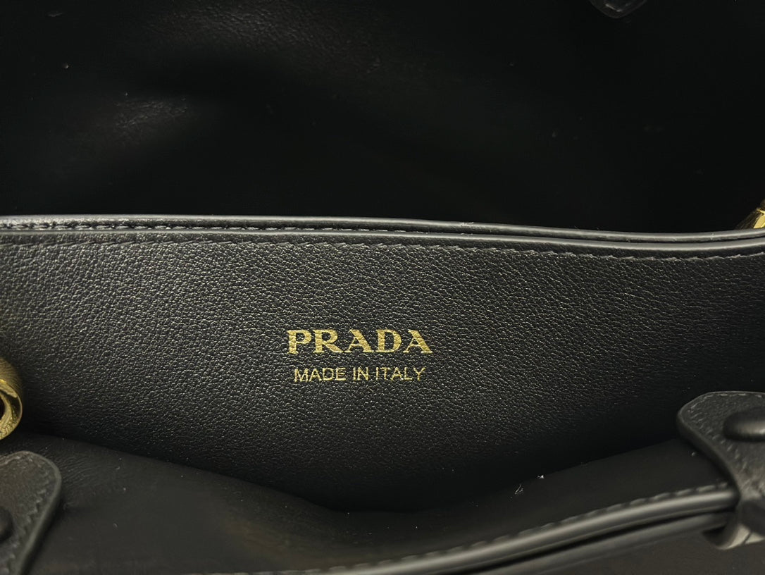 Prada Buckle Tote Bag 28cm Black Grain Cowhide